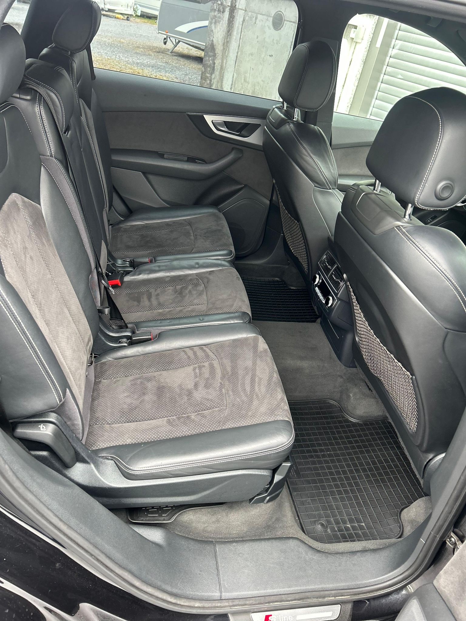 AUDI Q7 3.0 TDI quattro-image-7