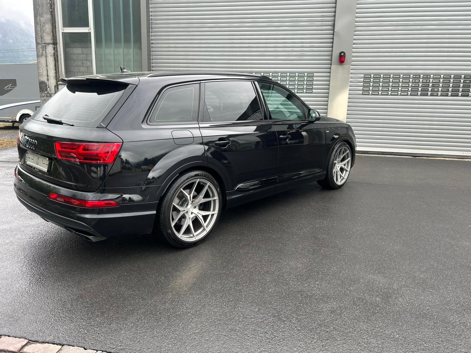 AUDI Q7 3.0 TDI quattro-image-2
