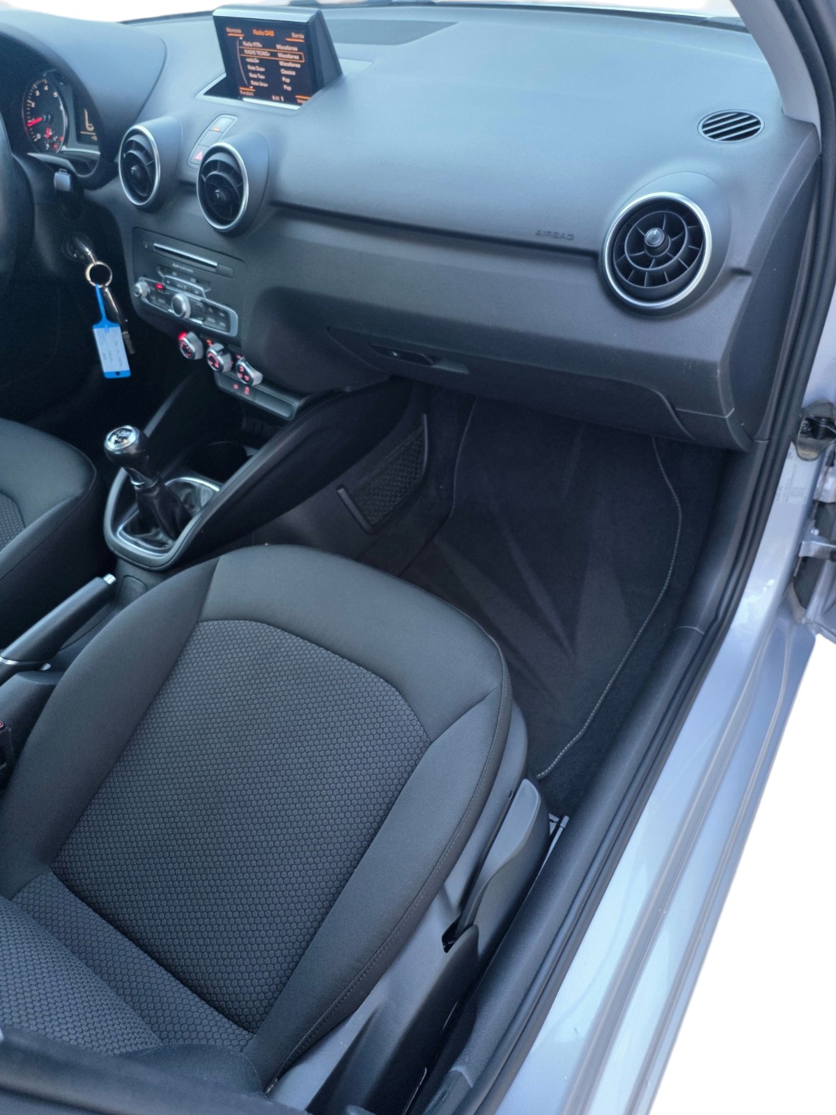 AUDI A1 Sportback 1.4 TFSI Sport-image-14