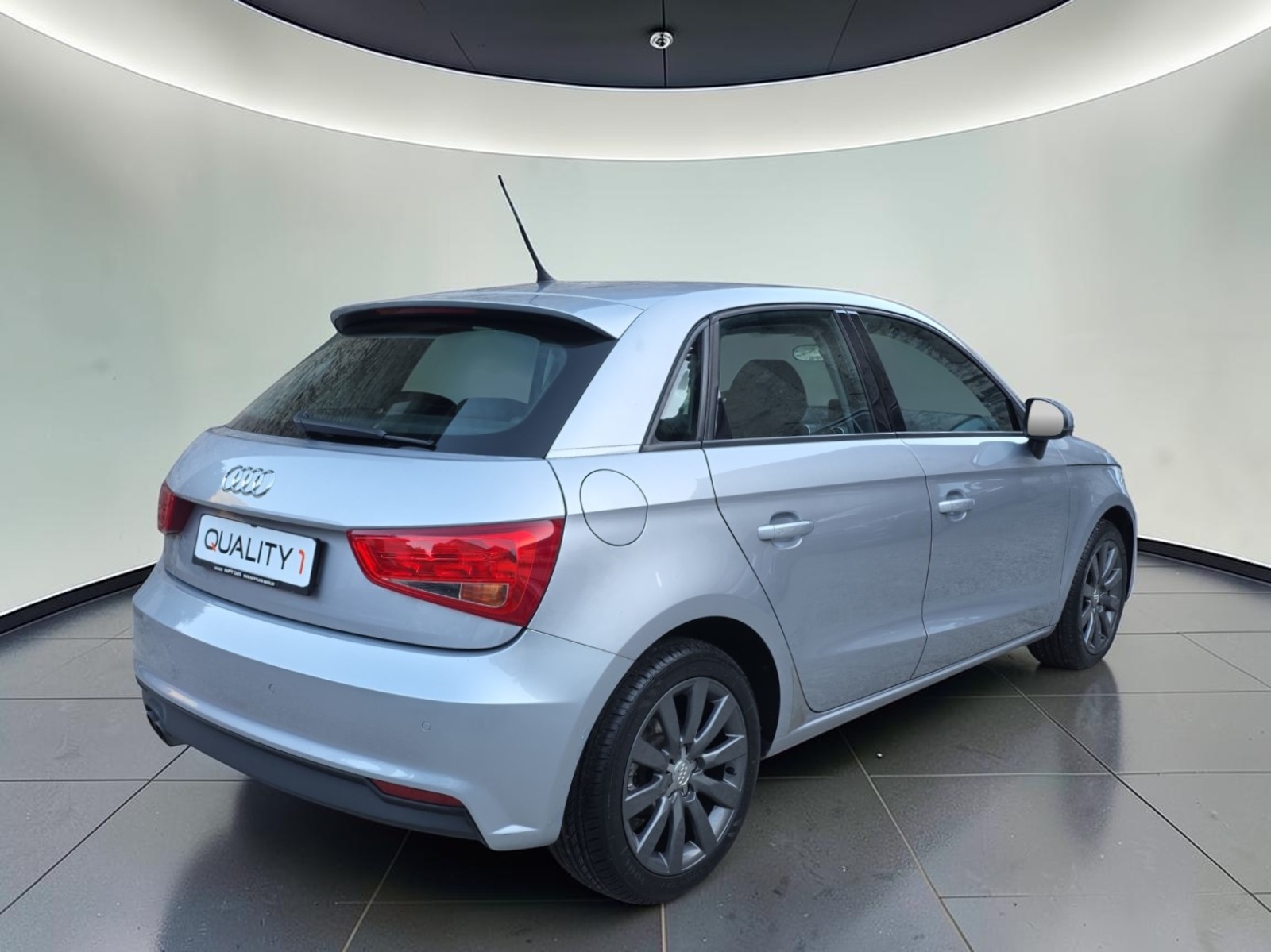 AUDI A1 Sportback 1.4 TFSI Sport-image-4