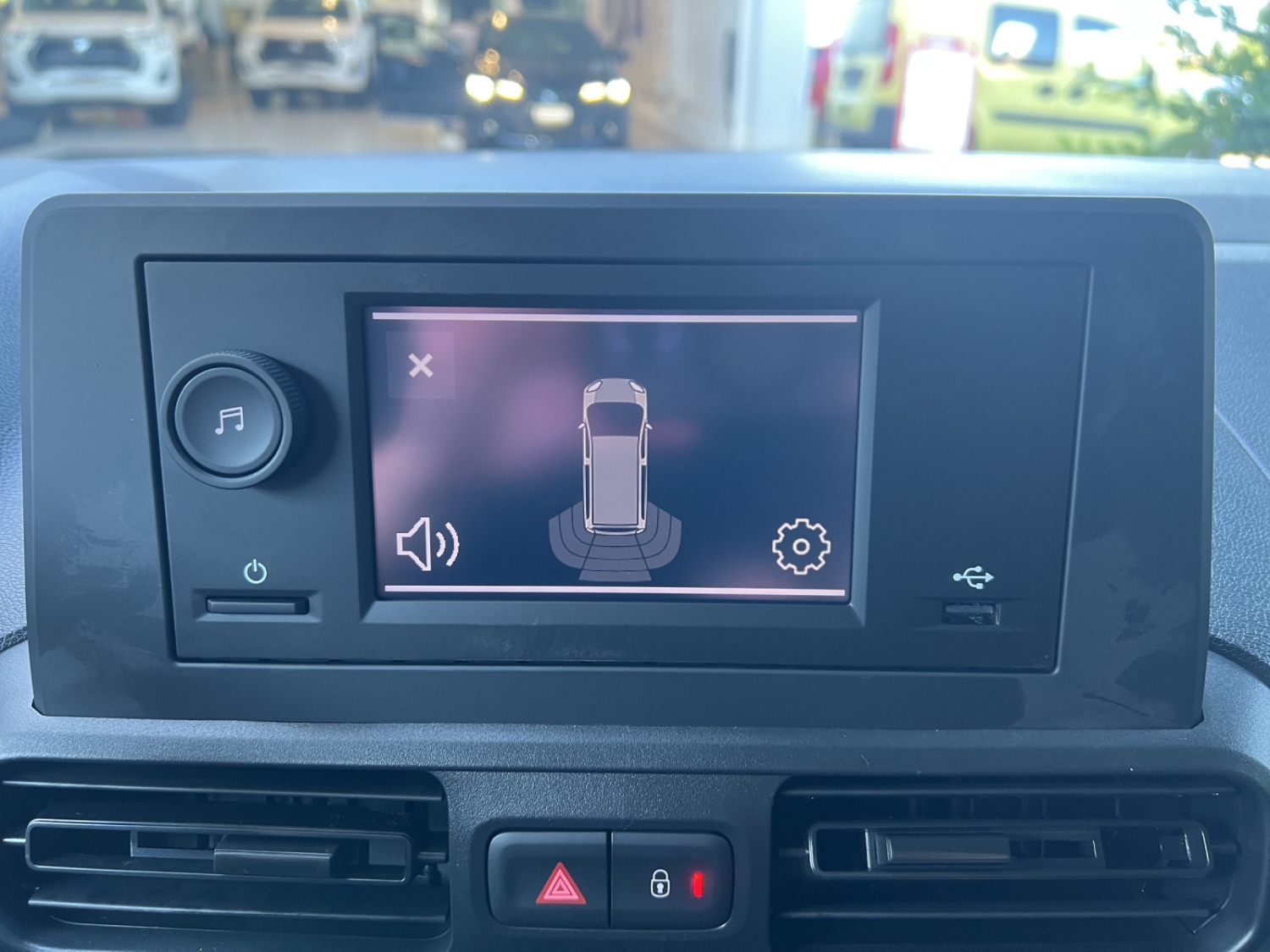 TOYOTA PROACE CITY Van L2 1.2 Active-image-13
