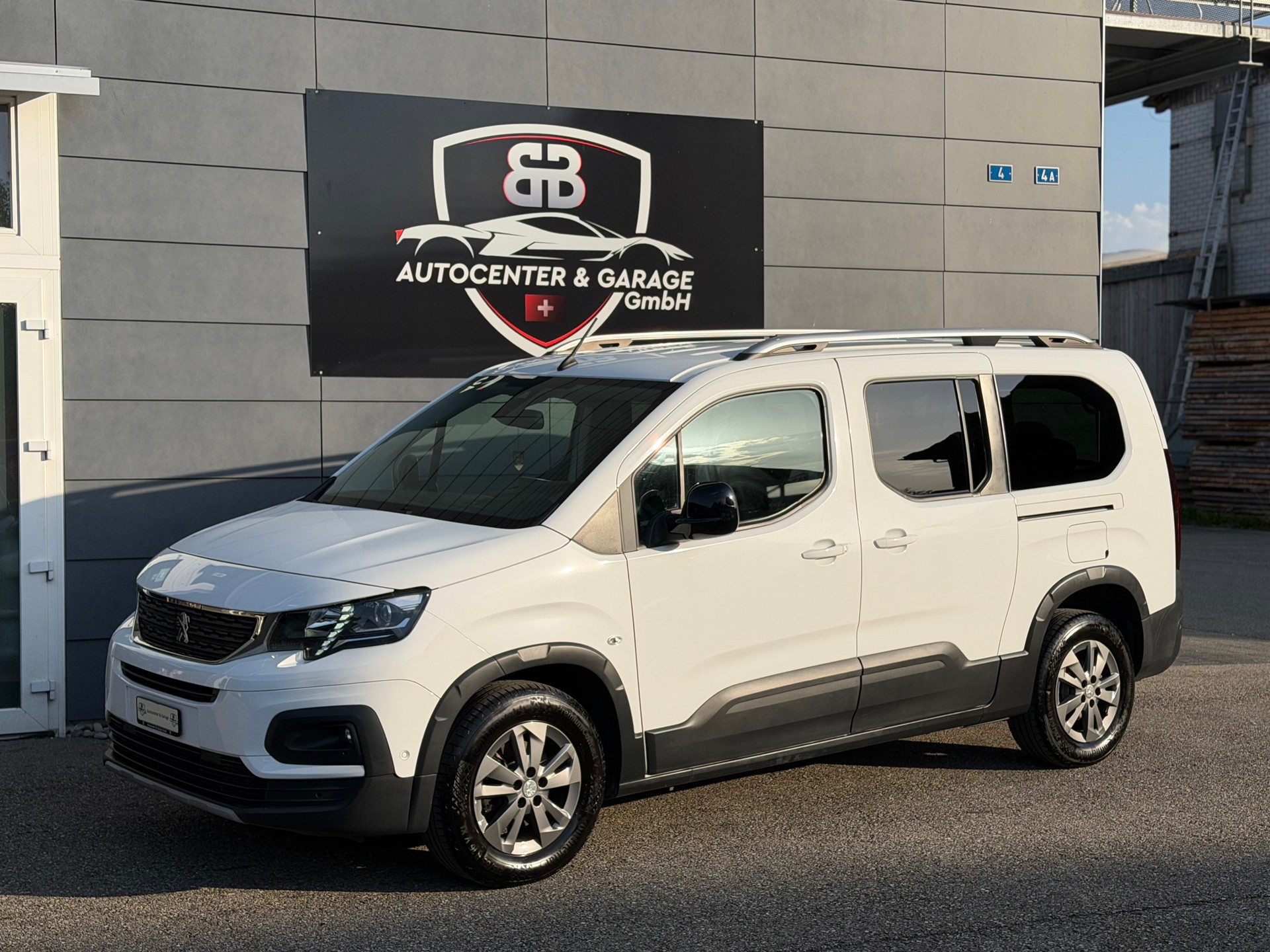 PEUGEOT Rifter Long 1.5 BlueHDi 7PL Allure Pack-image-2