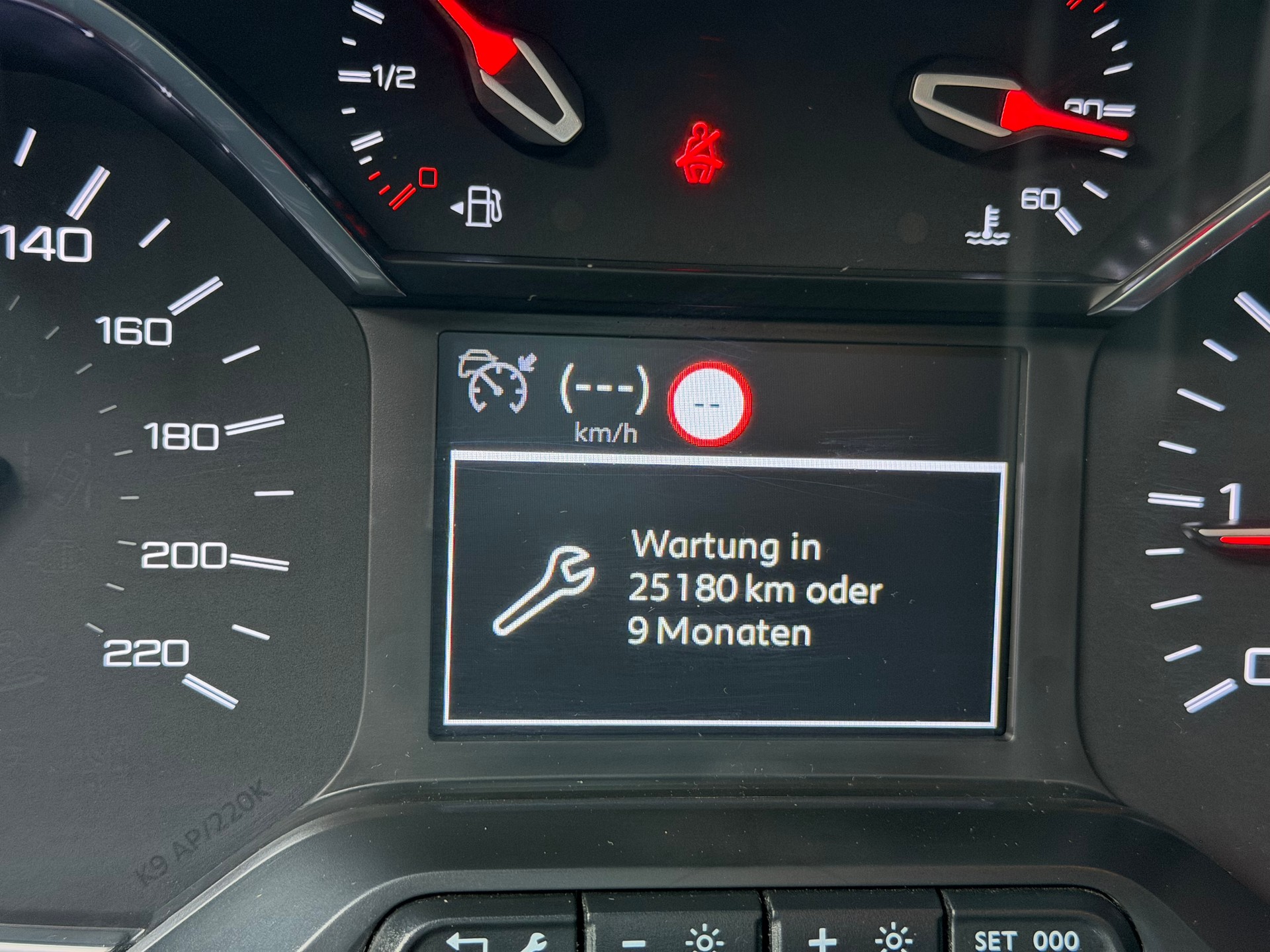 PEUGEOT Rifter Long 1.5 BlueHDi 7PL Allure Pack-image-21