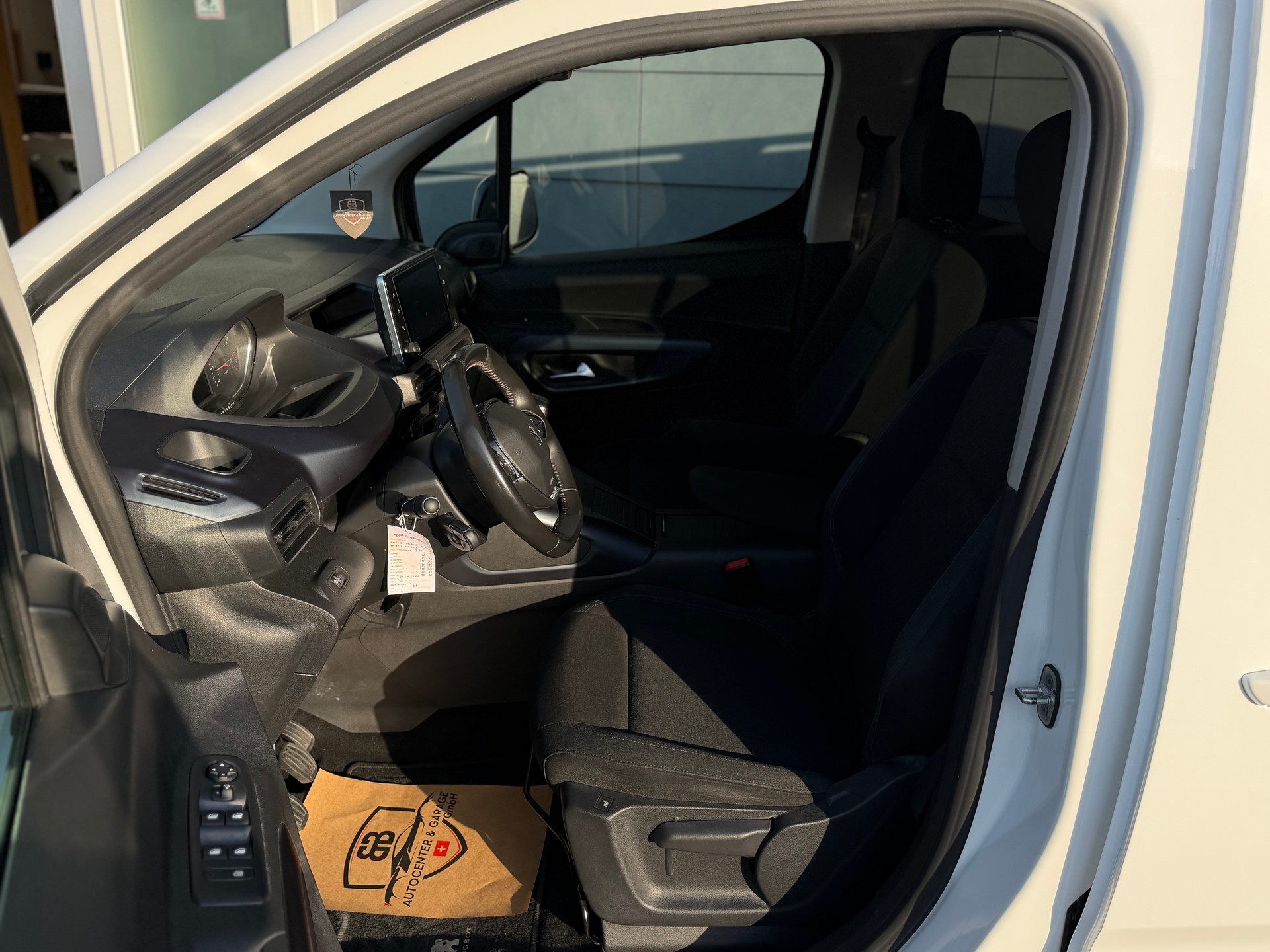 PEUGEOT Rifter Long 1.5 BlueHDi 7PL Allure Pack-image-10