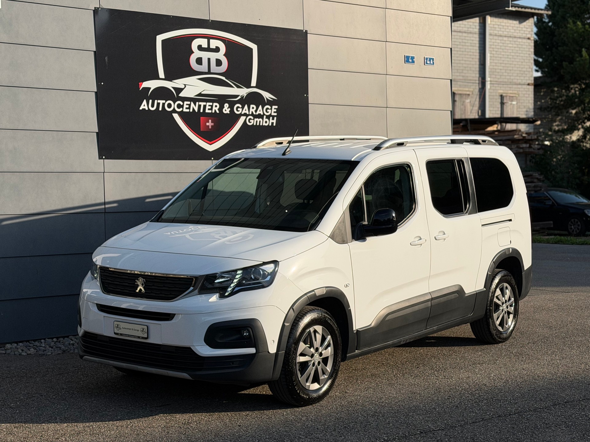 PEUGEOT Rifter Long 1.5 BlueHDi 7PL Allure Pack-image-1