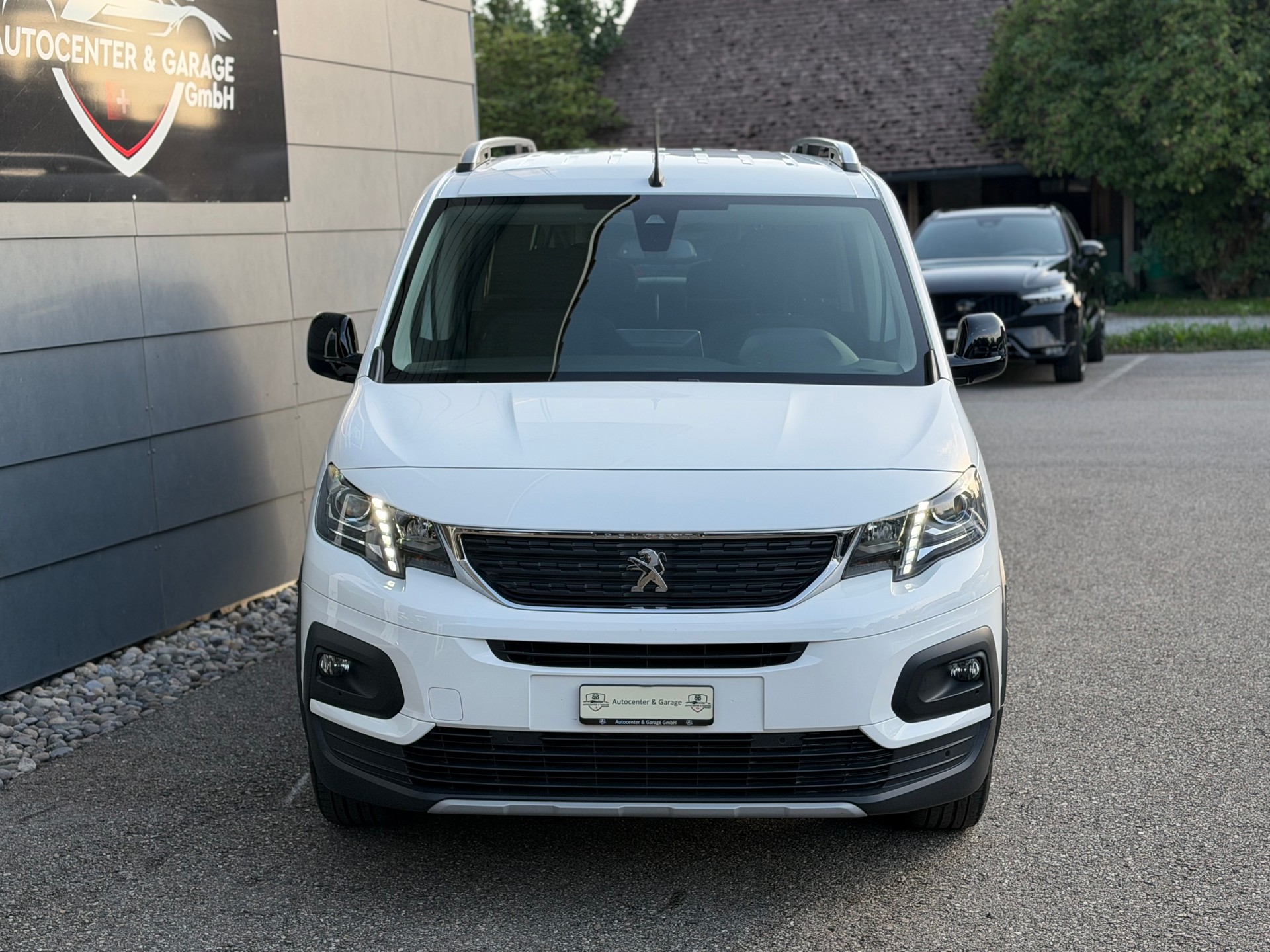 PEUGEOT Rifter Long 1.5 BlueHDi 7PL Allure Pack-image-8