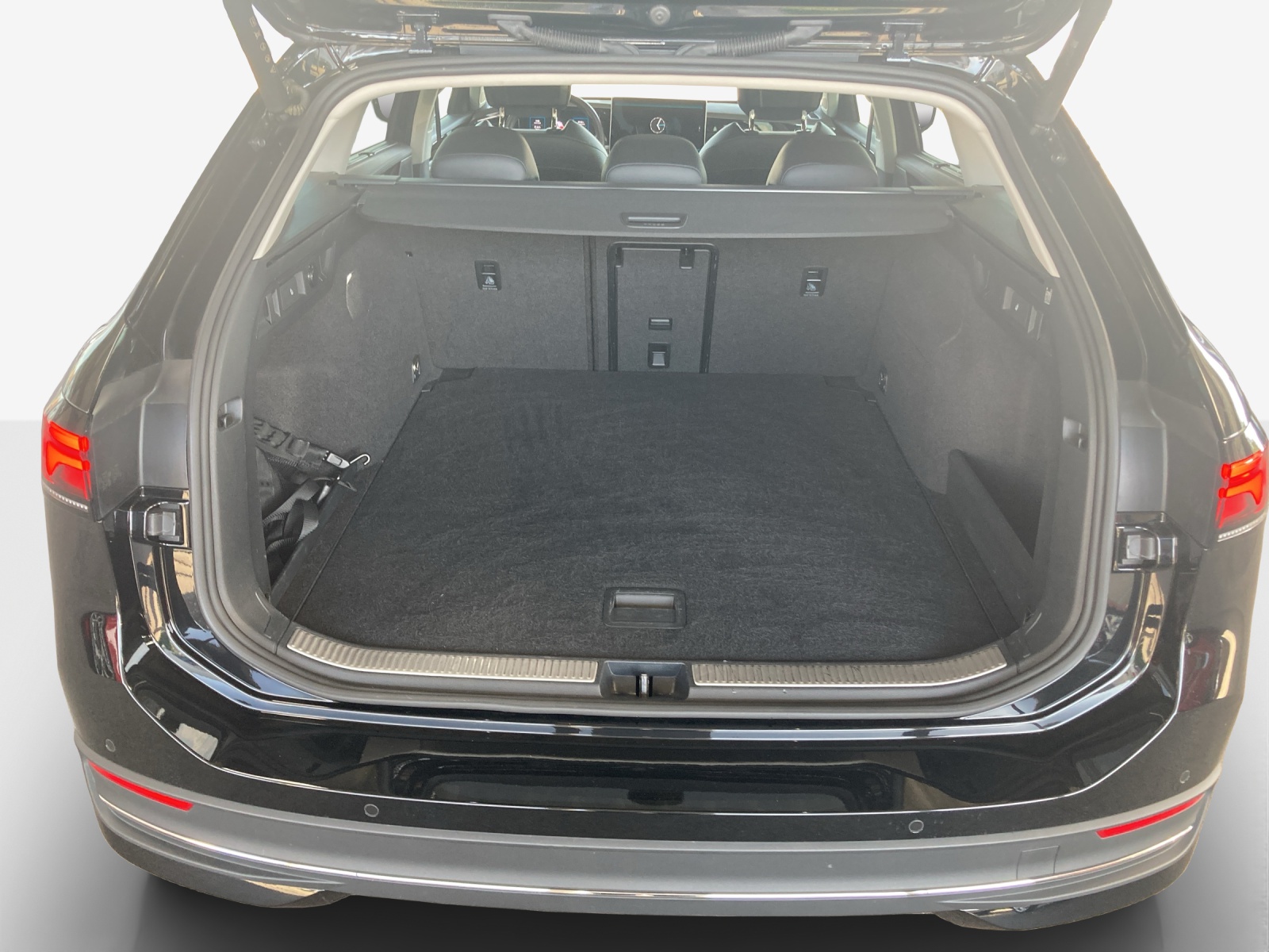 VW Passat Variant 2.0 TDI evo Business 4 Motion DSG-image-12