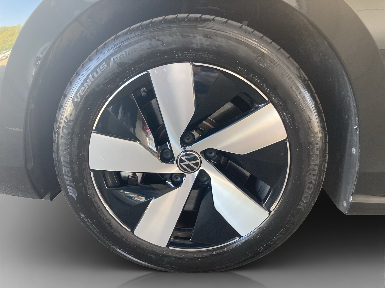 VW Passat Variant 2.0 TDI evo Business 4 Motion DSG-image-13