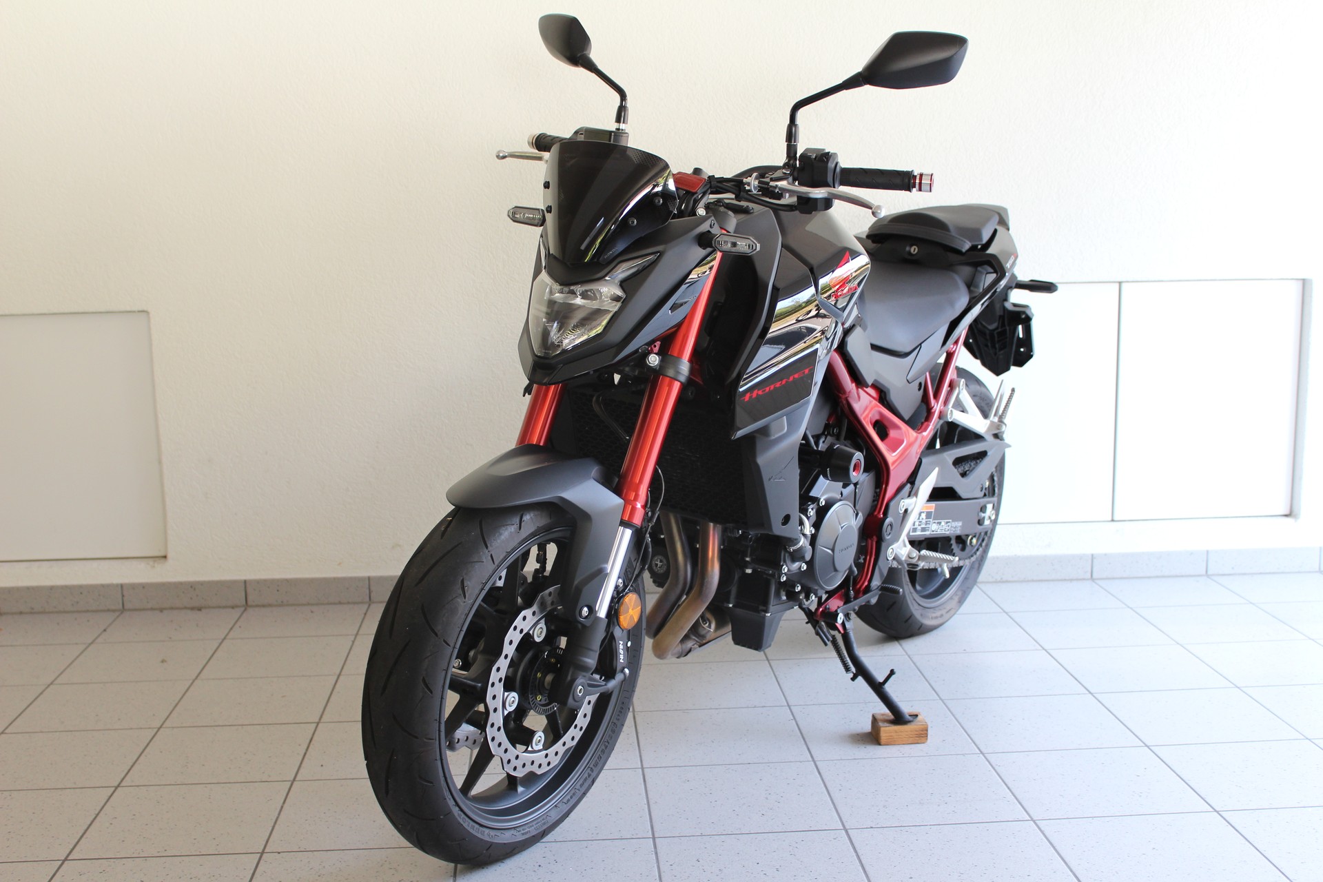HONDA CB 750 Hornet (35kW)-image-5