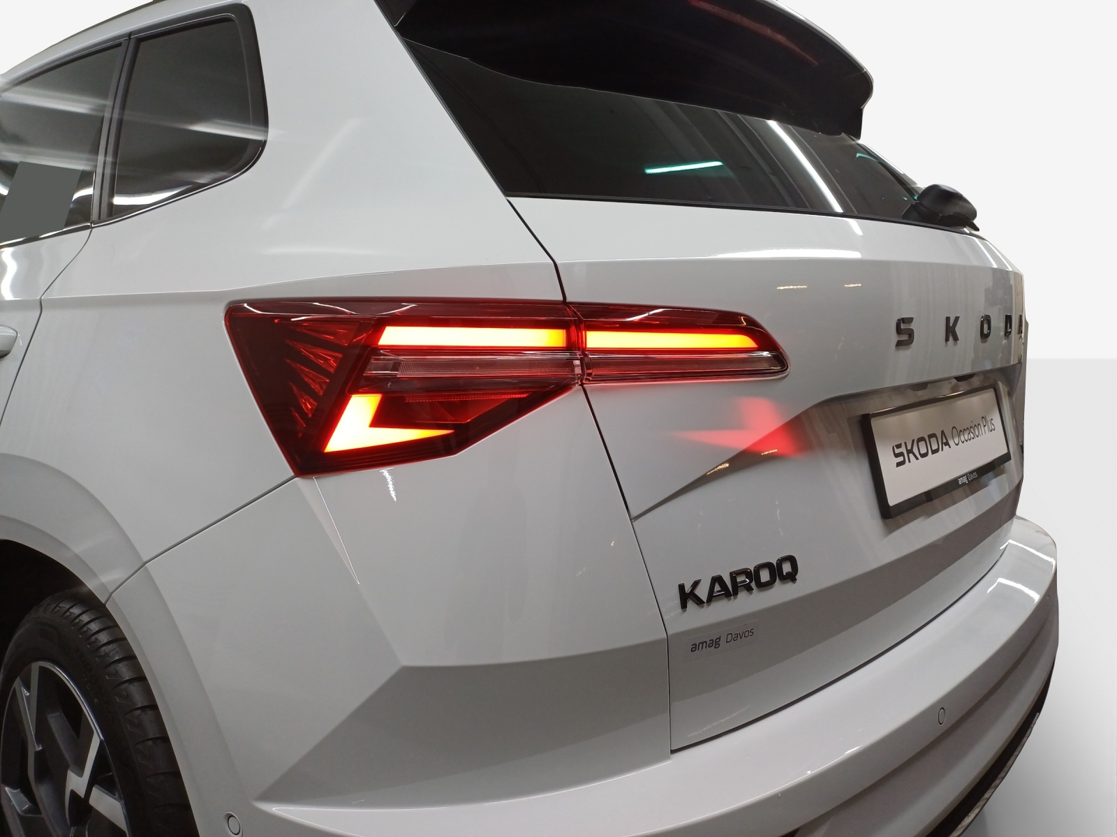 SKODA Karoq 2.0 TSI SportLine 4x4 DSG-image-13