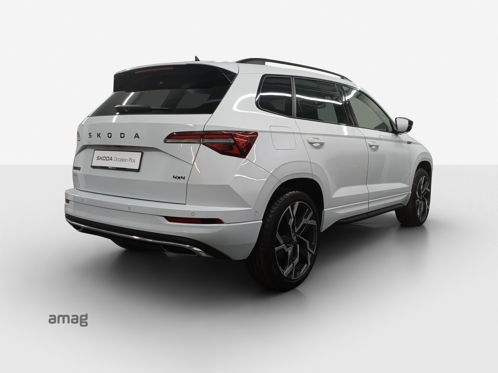 SKODA Karoq 2.0 TSI SportLine 4x4 DSG-image-4