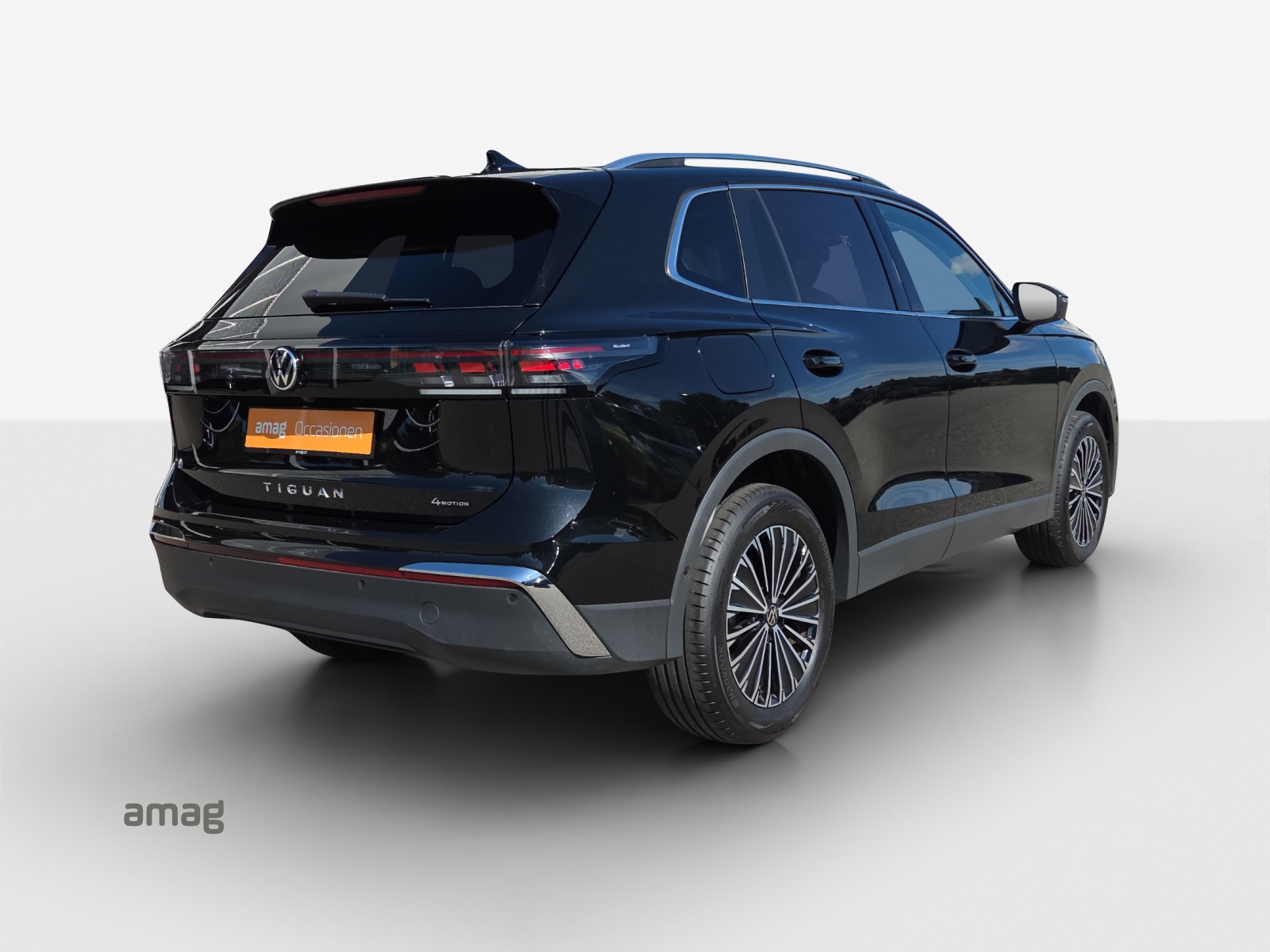 VW Tiguan 2.0 TSI DSG Elegance 4Motion-image-4