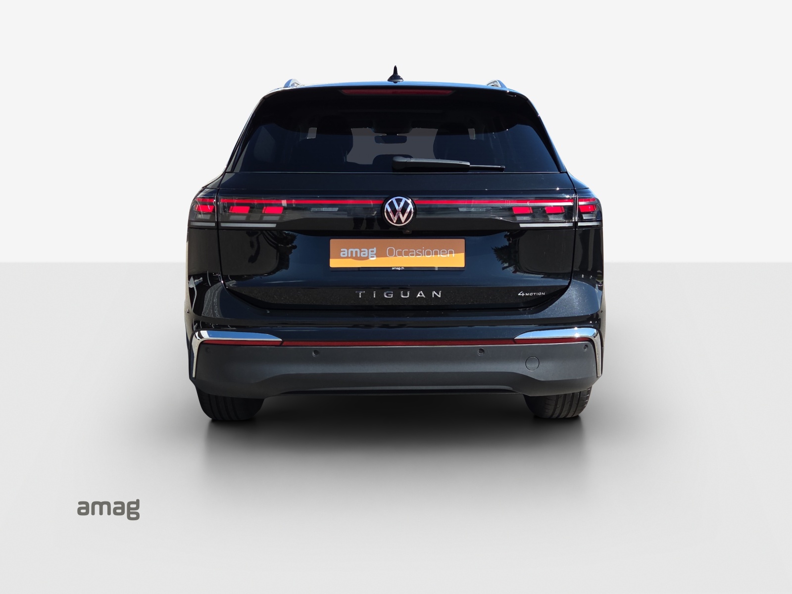 VW Tiguan 2.0 TSI DSG Elegance 4Motion-image-3