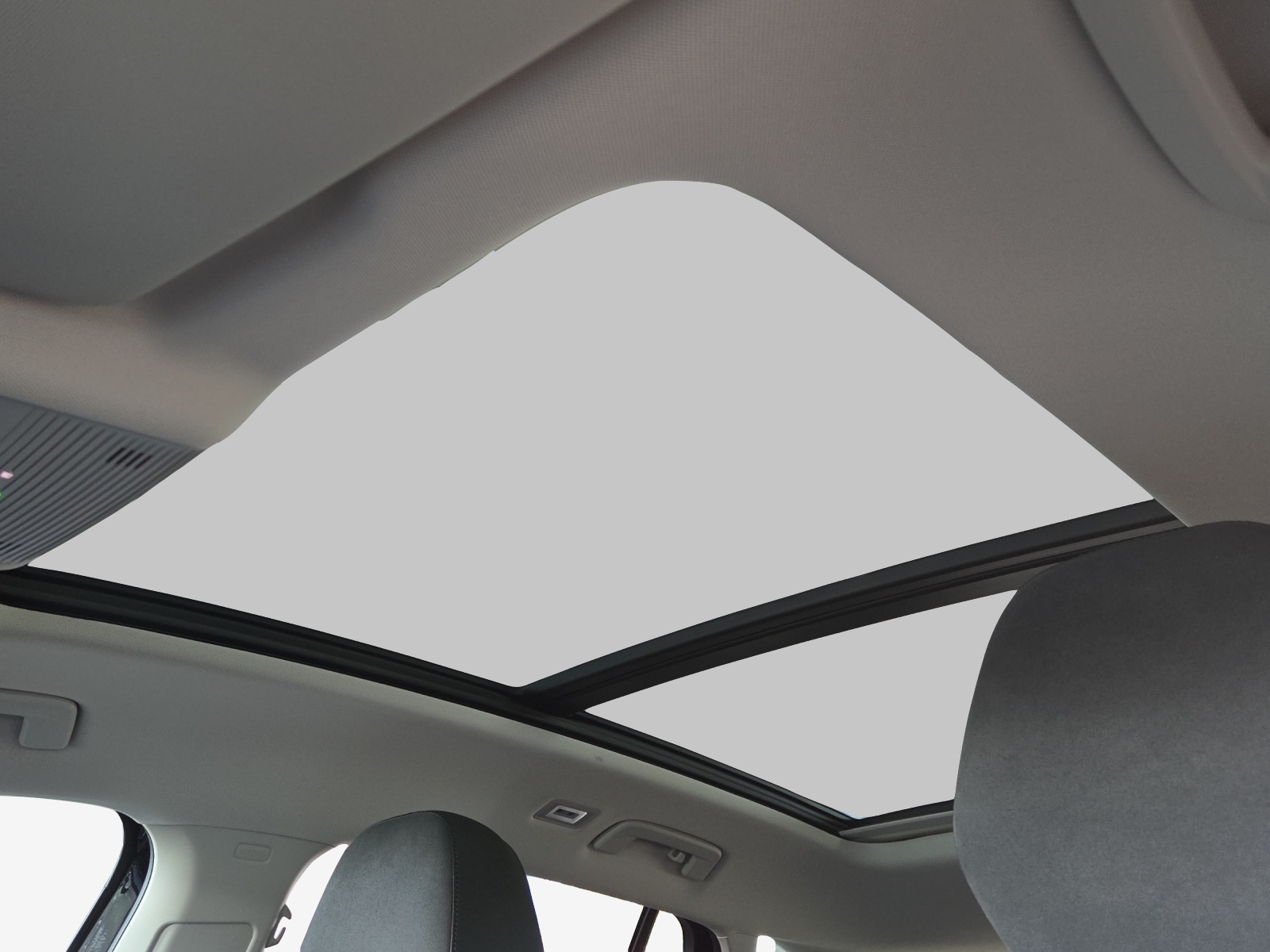 VW Tiguan 2.0 TSI DSG Elegance 4Motion-image-13