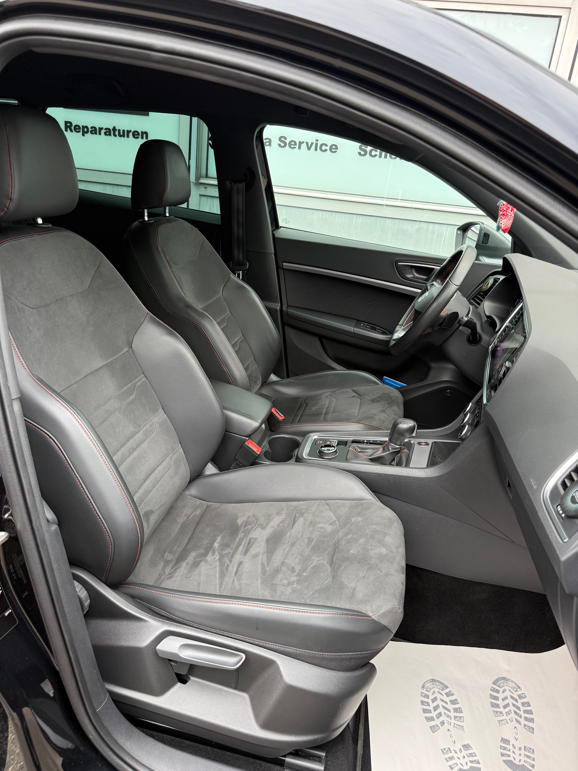 SEAT Ateca 2.0 TDI CR FR 4Drive DSG || Frisch ab MFK-image-14