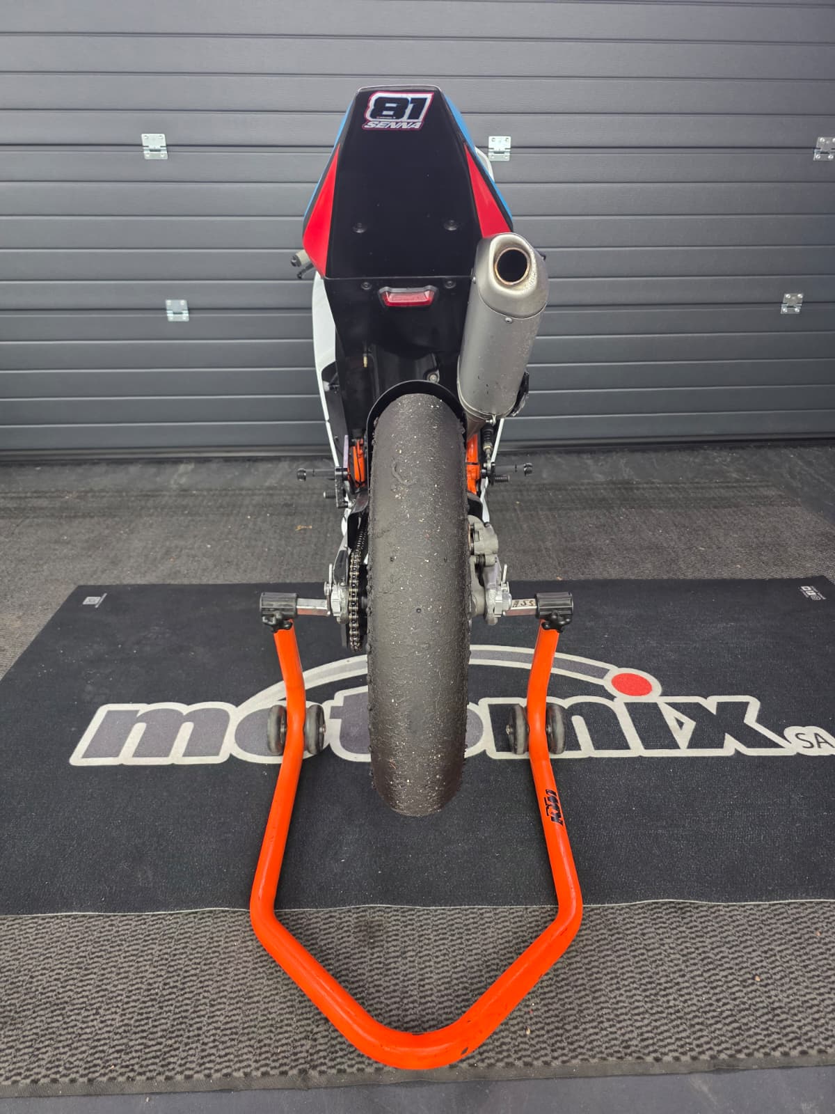 KTM RC4R-showroom-element-2