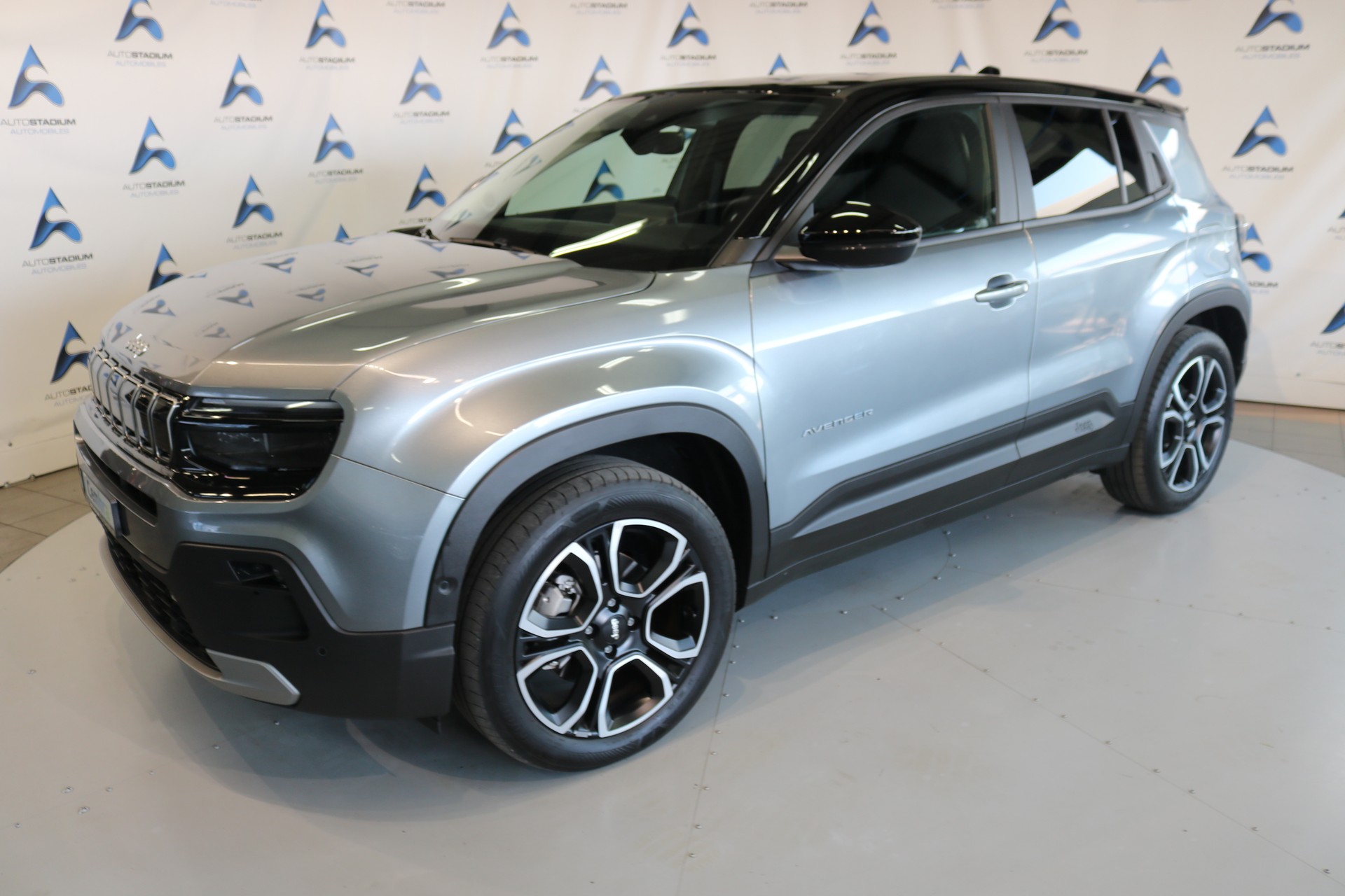 JEEP Avenger 54kWh Summit-image-3