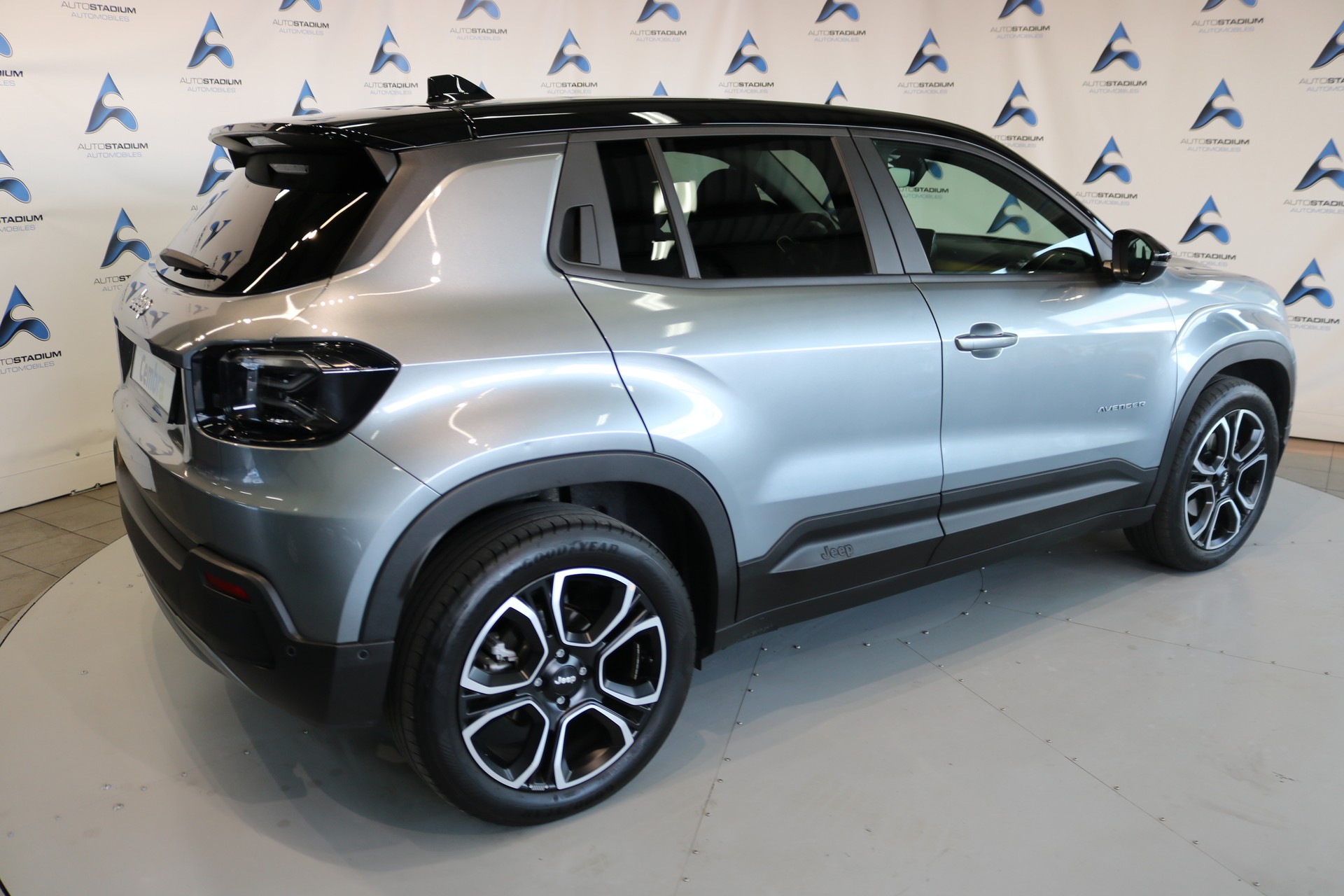 JEEP Avenger 54kWh Summit-image-10