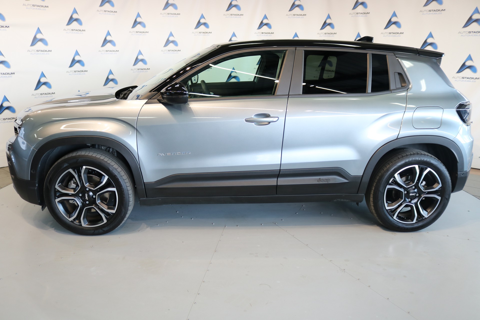 JEEP Avenger 54kWh Summit-image-4