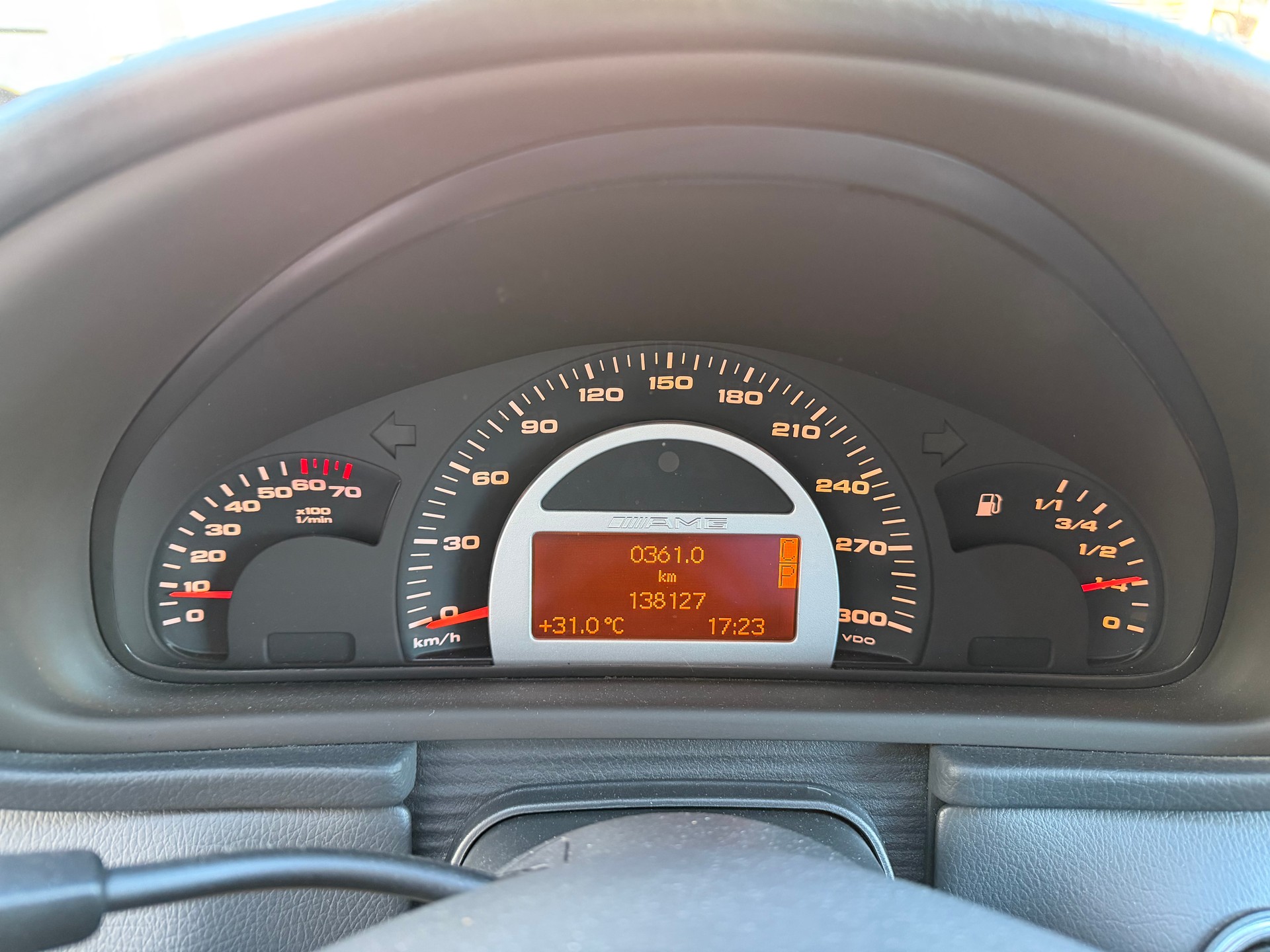 MERCEDES-BENZ C 32 AMG Automatic-image-10
