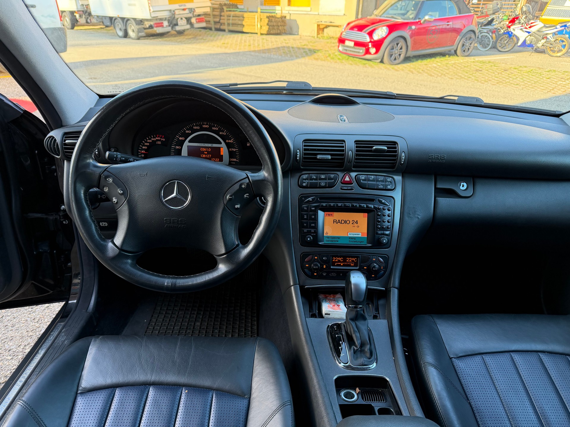 MERCEDES-BENZ C 32 AMG Automatic-image-9