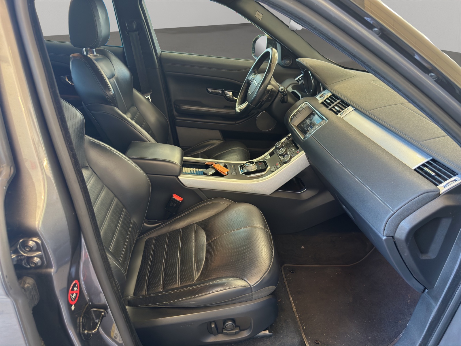 LAND ROVER Range Rover Evoque 2.0 TD4 HSE Dynamic AT9-image-10