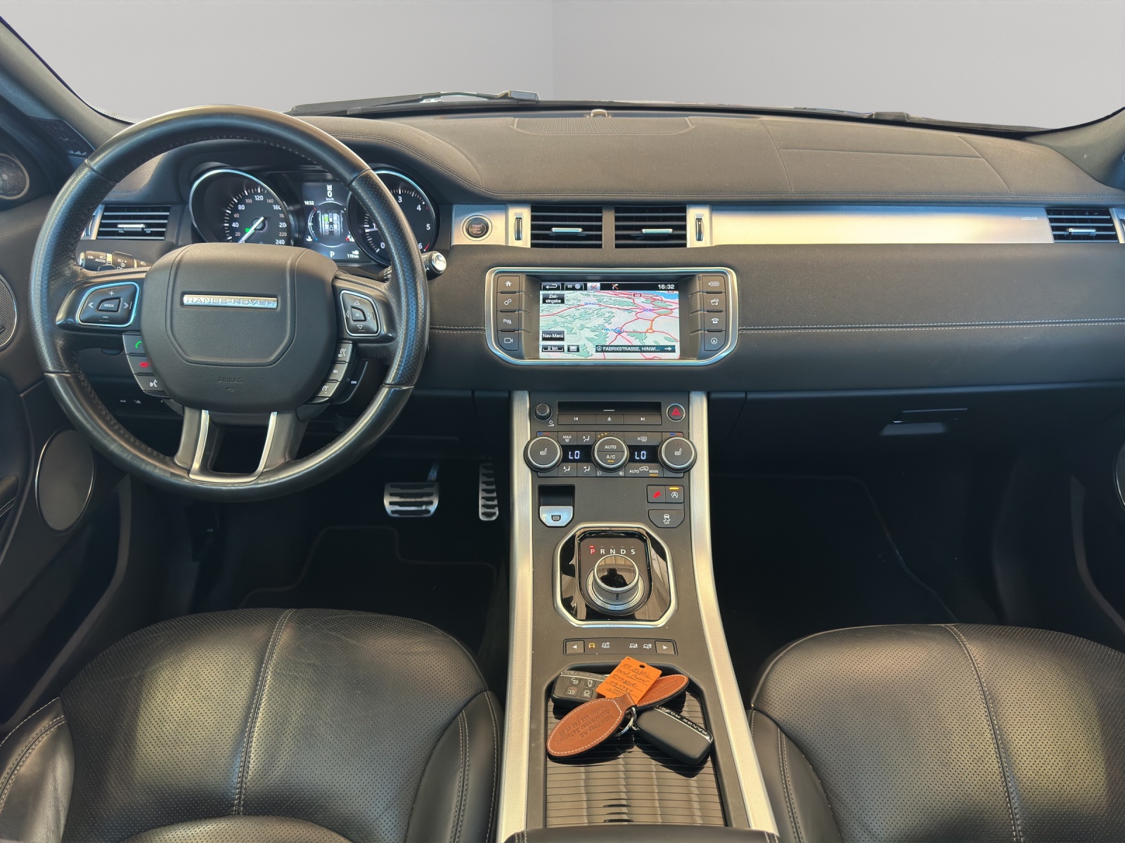 LAND ROVER Range Rover Evoque 2.0 TD4 HSE Dynamic AT9-image-9