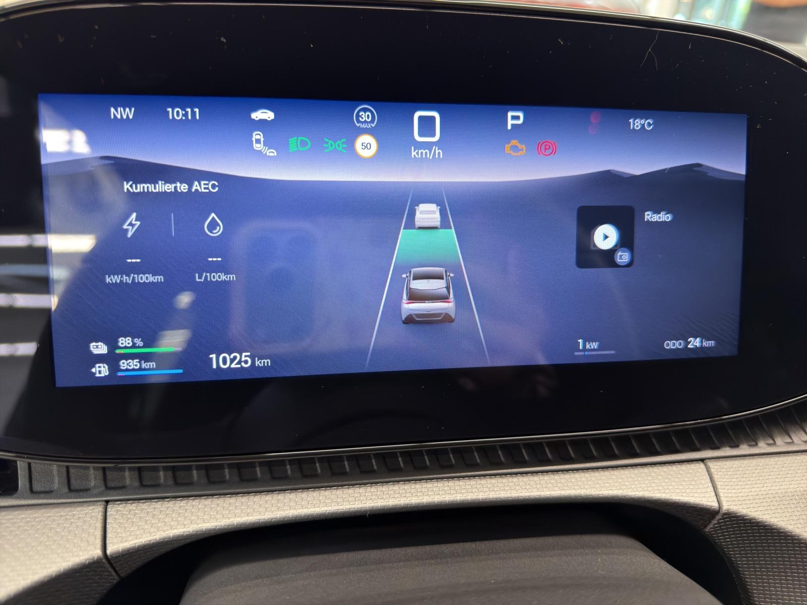 BYD Dolphin G DM-i Boost-image-11