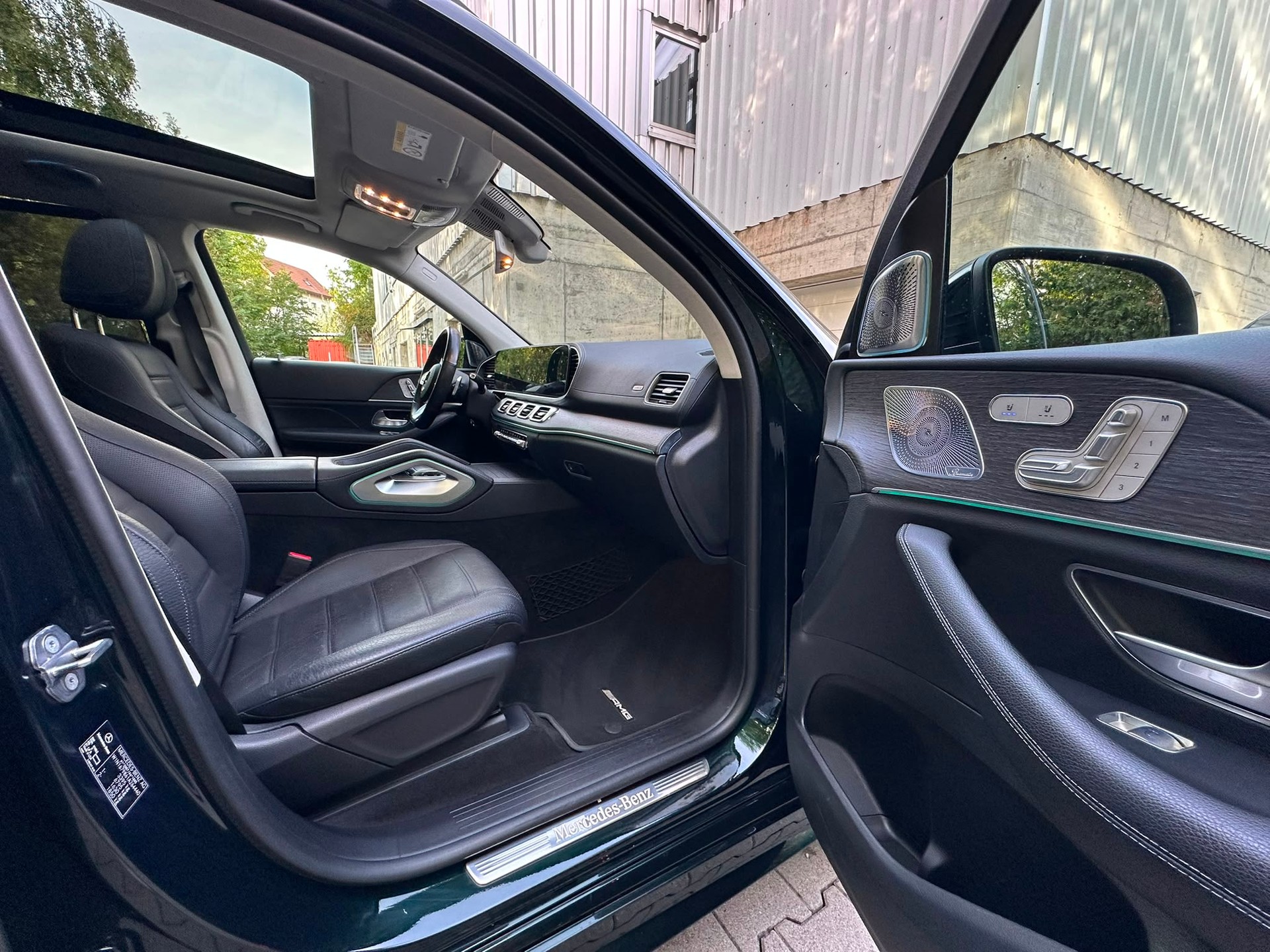 MERCEDES-BENZ GLS 580 4Matic AMG Line 9G-Tronic-image-22