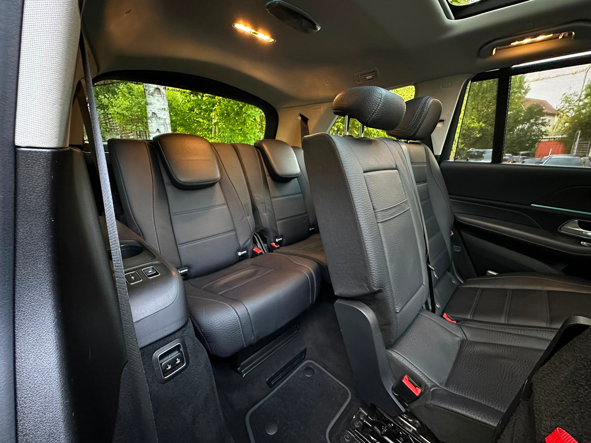 MERCEDES-BENZ GLS 580 4Matic AMG Line 9G-Tronic-image-20
