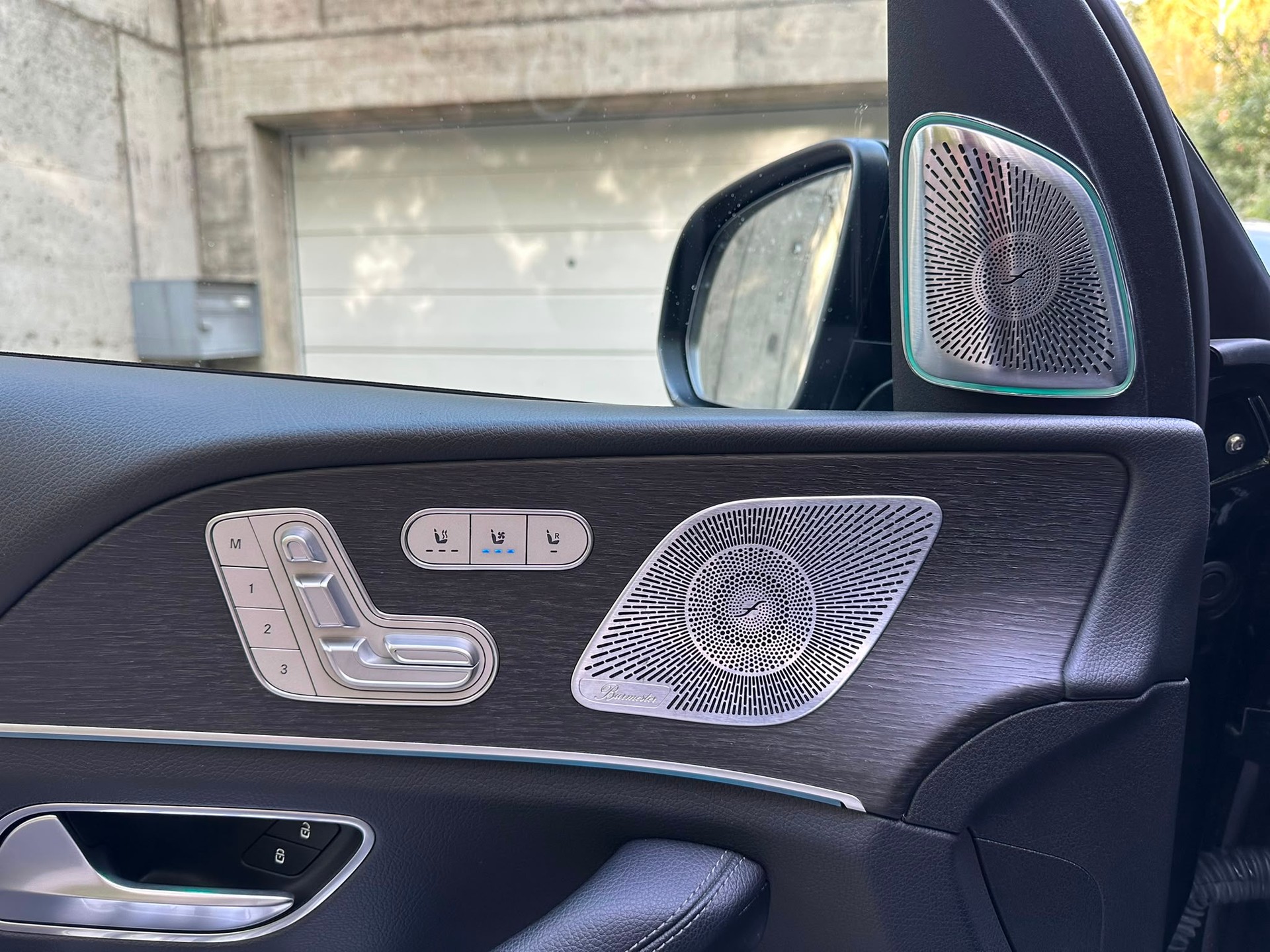 MERCEDES-BENZ GLS 580 4Matic AMG Line 9G-Tronic-image-10