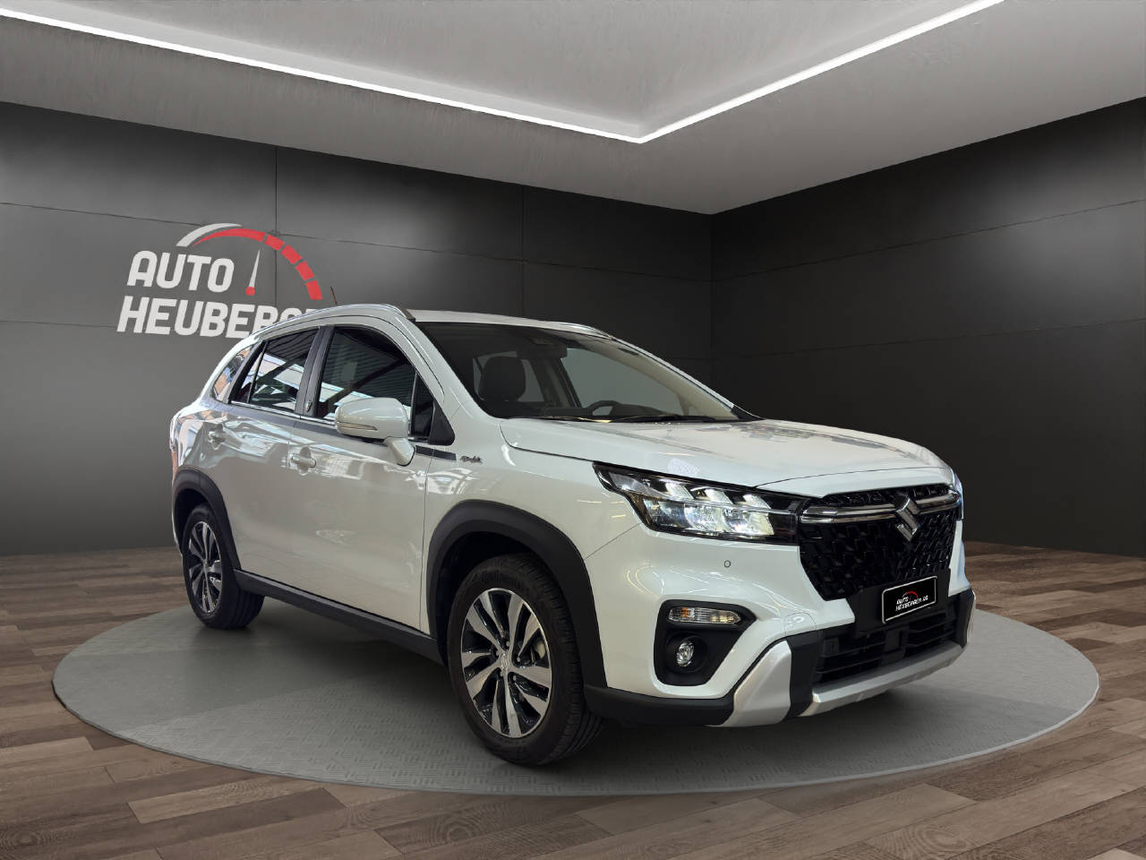 SUZUKI S-Cross 1.5 Piz Sulai Top Hybrid 4x4-showroom-element-3