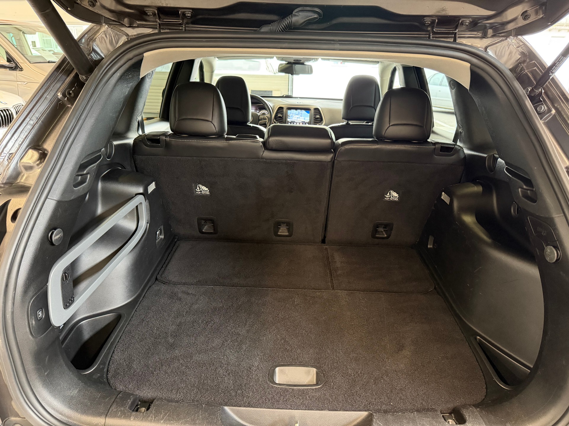 JEEP Limited 2.4 AWD-image-19