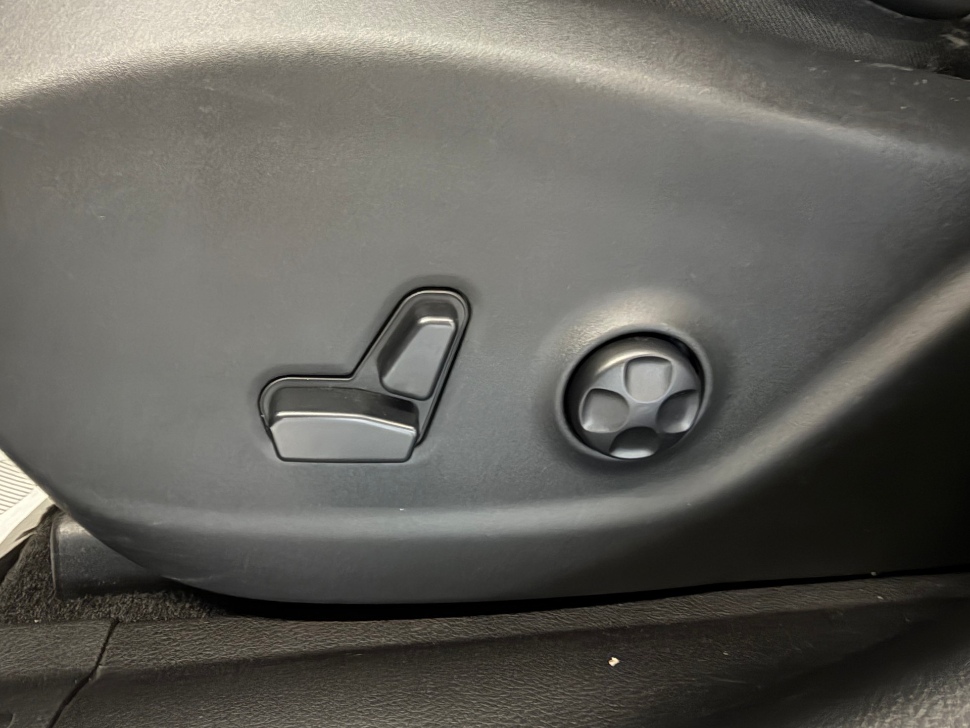 JEEP Limited 2.4 AWD-image-21