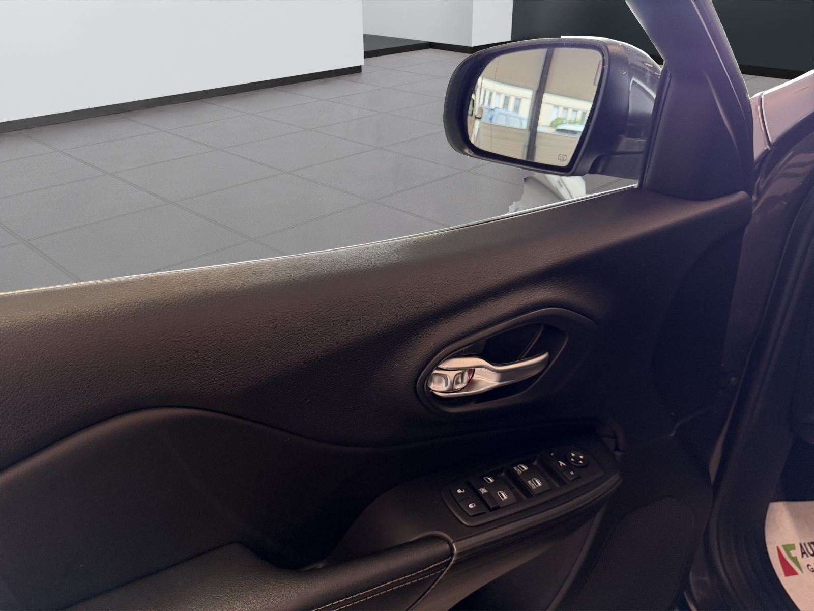 JEEP Limited 2.4 AWD-image-15