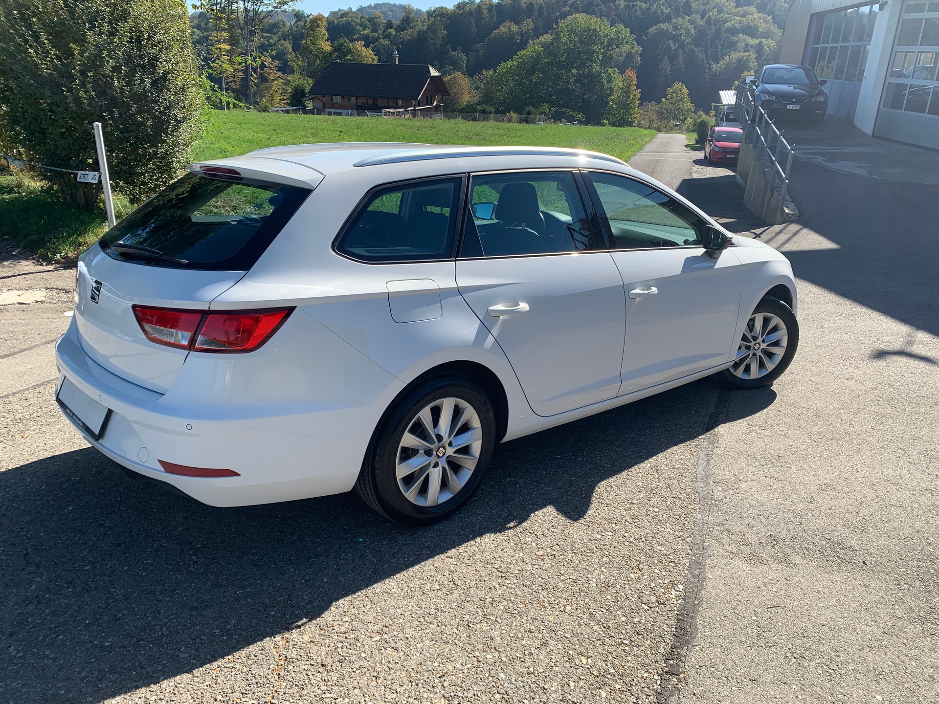 SEAT Leon ST 1.4 TSI Style DSG-image-2