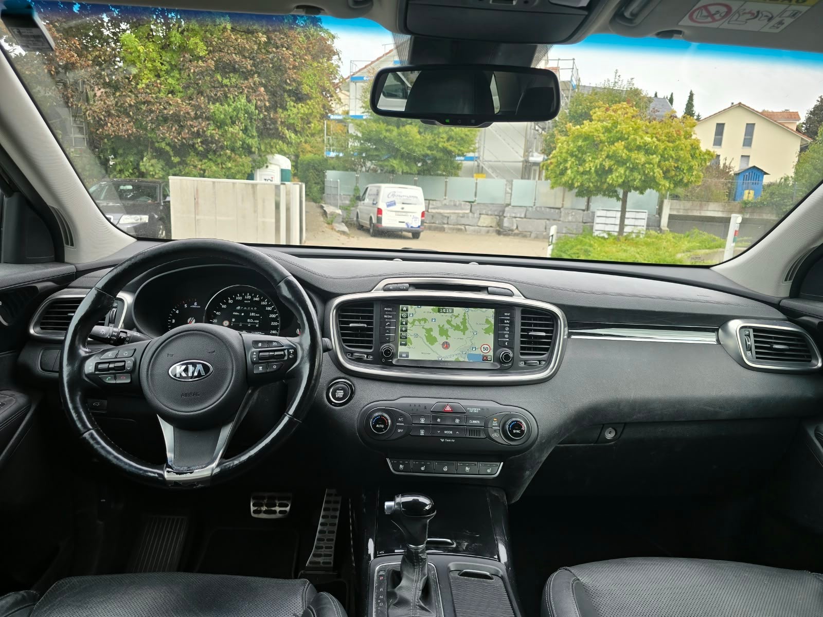 KIA Sorento 2.2 CRDI Style 7P. Automatic-image-6