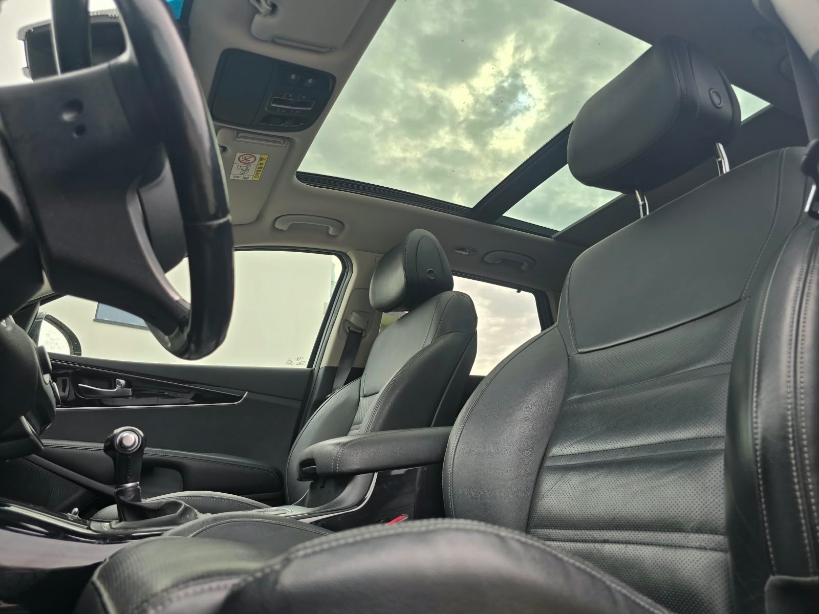 KIA Sorento 2.2 CRDI Style 7P. Automatic-image-2