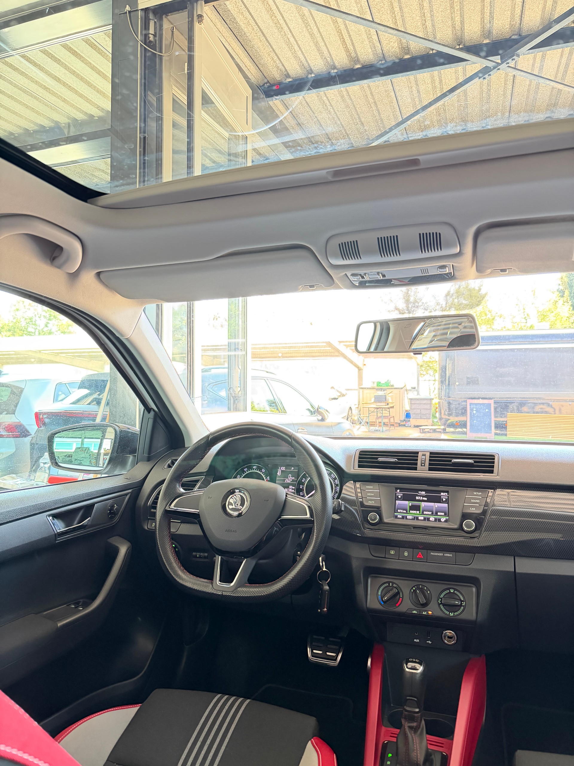 SKODA Fabia 1.2 TSI Monte Carlo DSG-image-9