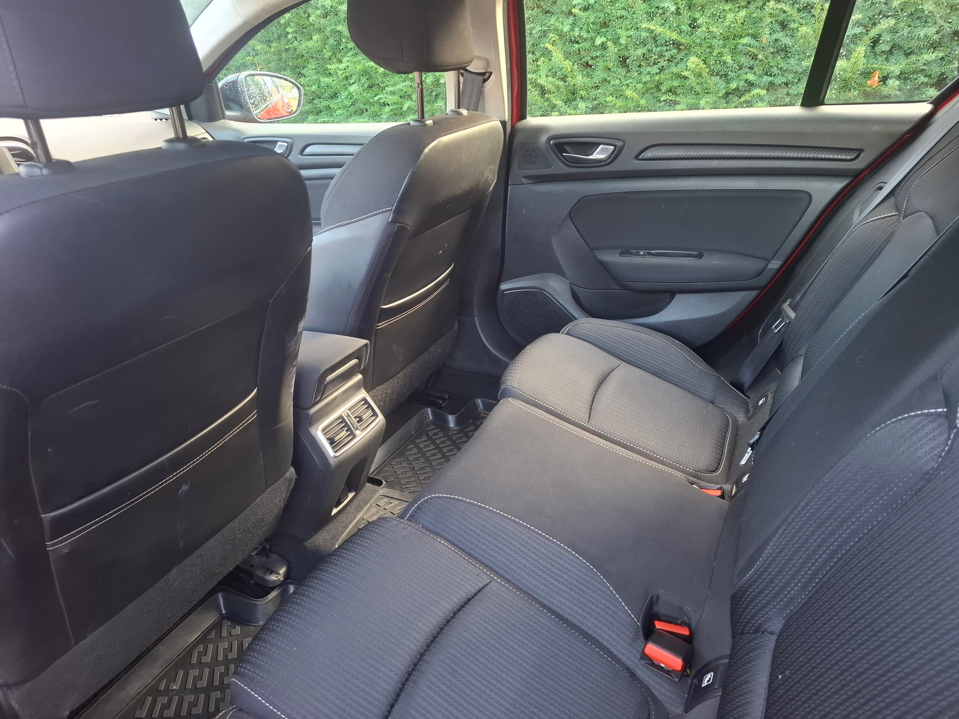 RENAULT Mégane Grandtour 1.5 dCi Business EDC-image-7