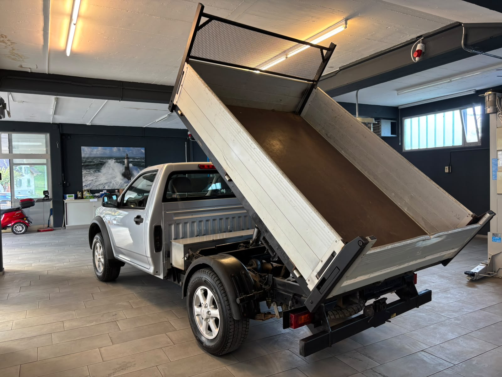 ISUZU TFS85 3.0L 4x4 Kipper-image-3