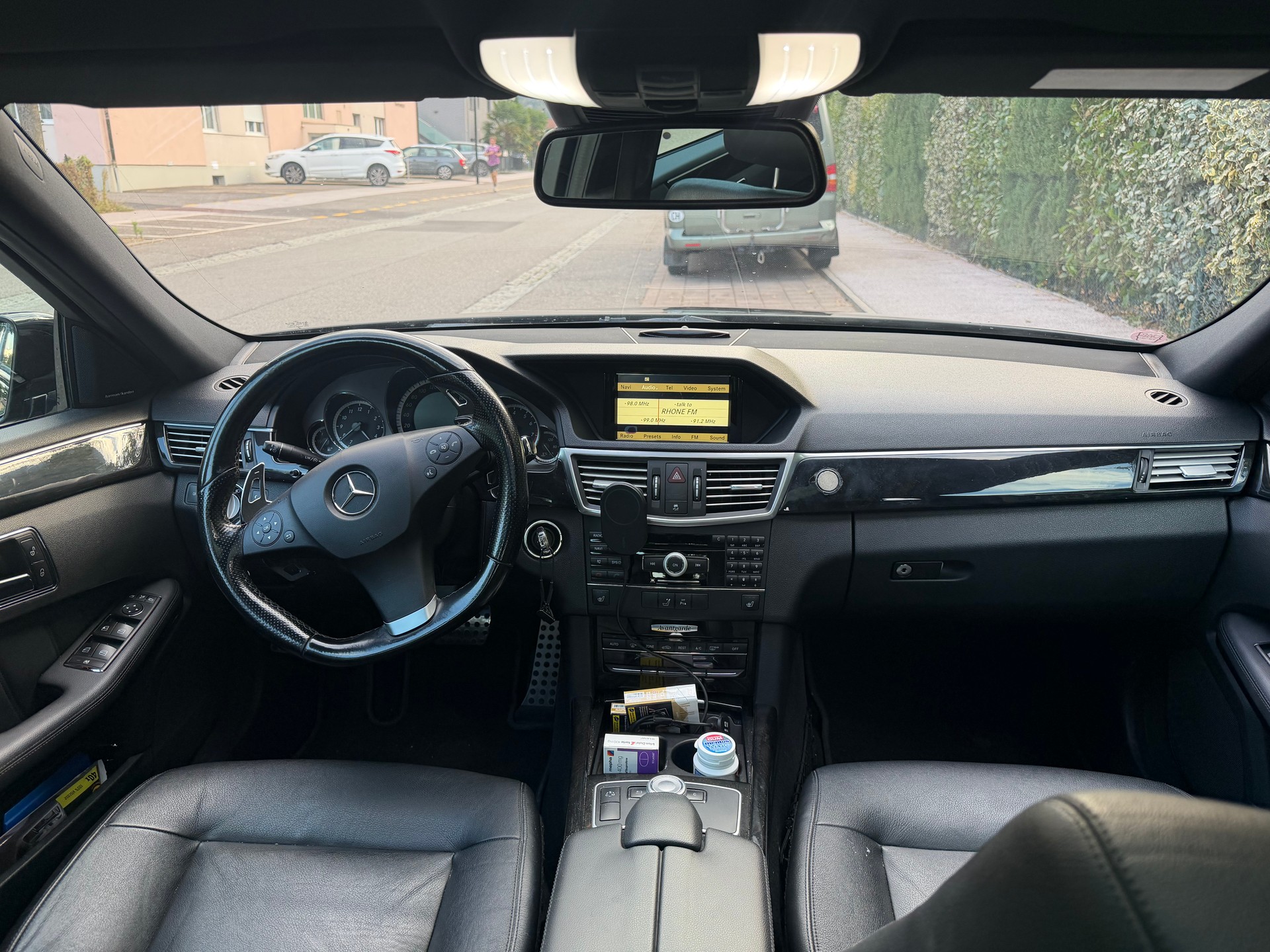 MERCEDES-BENZ E 350 CGI BlueEfficiency Avantgarde 7G-Tronic-image-1