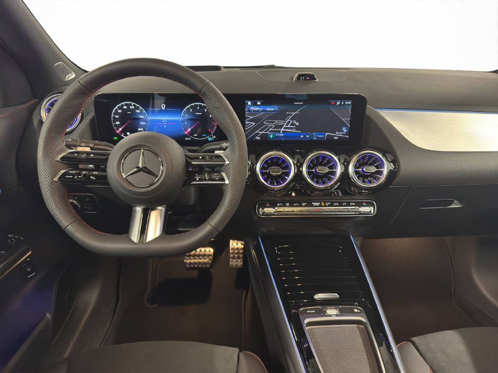 MERCEDES-BENZ GLA 250 Swiss Star-image-13