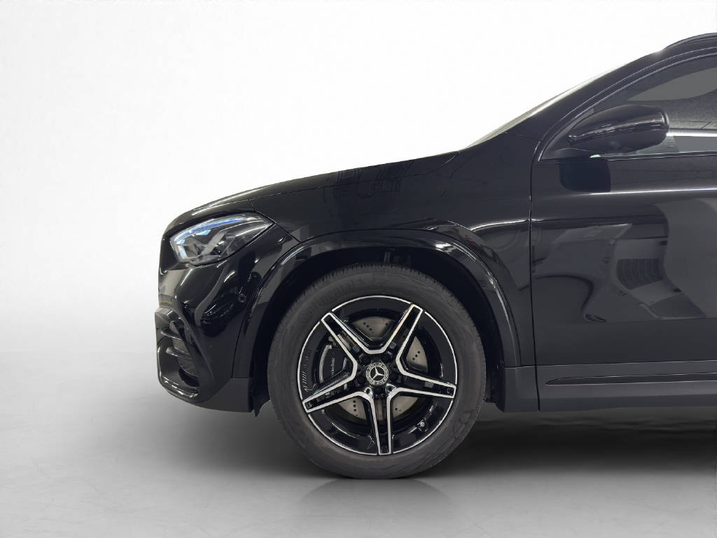 MERCEDES-BENZ GLA 250 Swiss Star-image-7