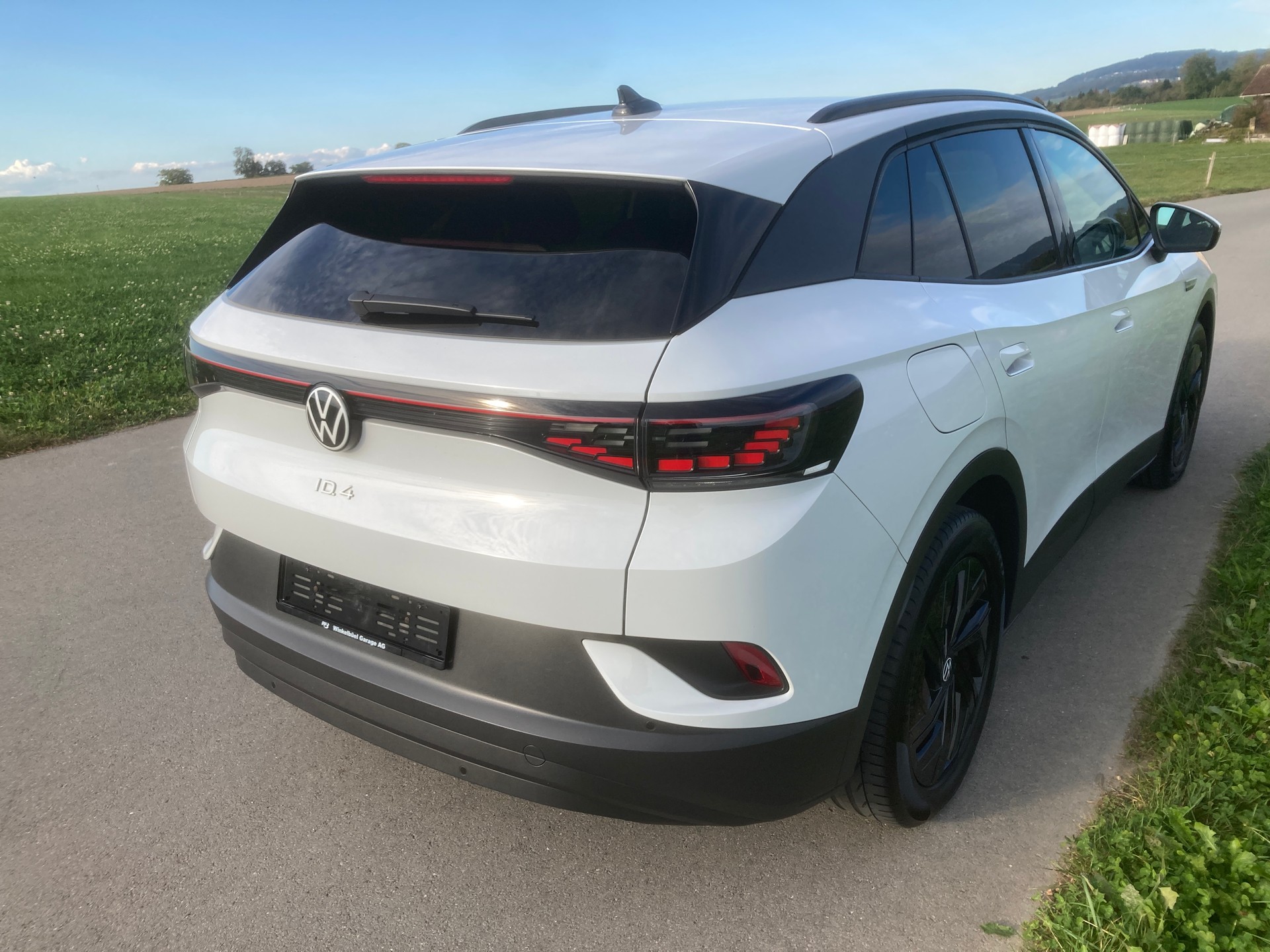 VW ID.4 Pro Performance 77 kWh mit Anhängerkupplung-image-2