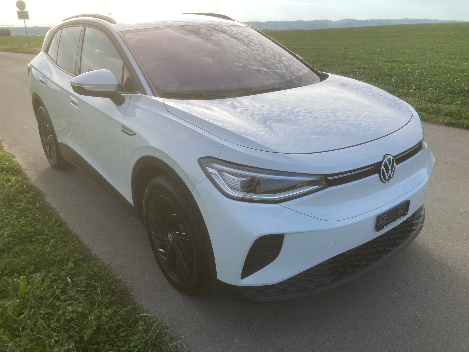 VW ID.4 Pro Performance 77 kWh mit Anhängerkupplung-image-1