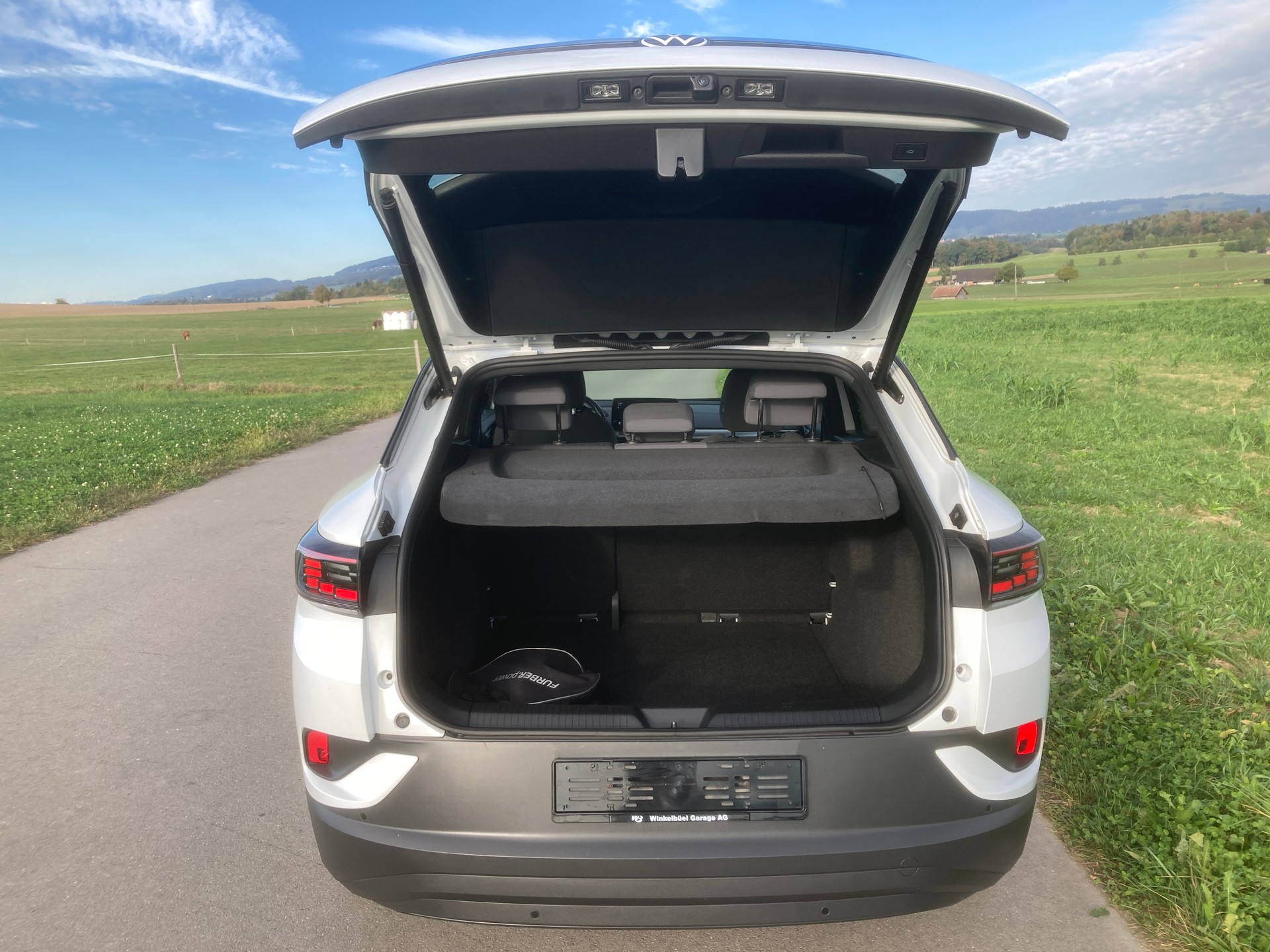 VW ID.4 Pro Performance 77 kWh mit Anhängerkupplung-image-5
