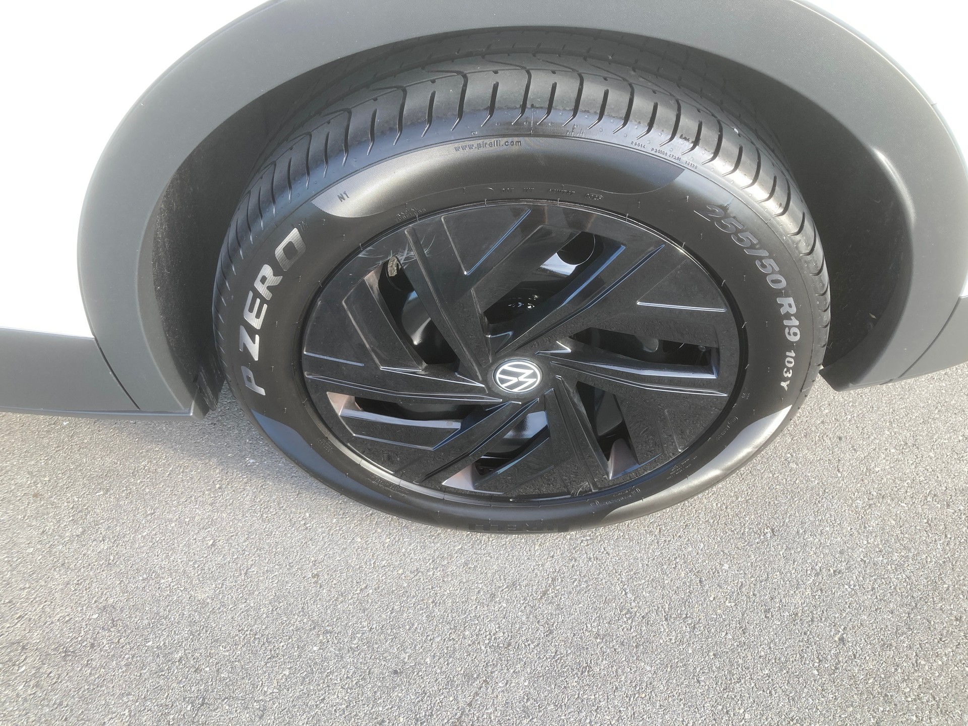 VW ID.4 Pro Performance 77 kWh mit Anhängerkupplung-image-7