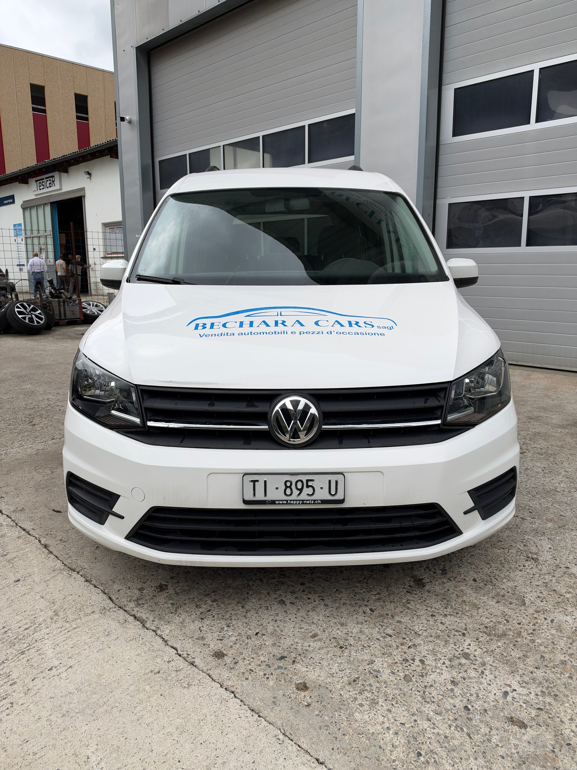 VW Caddy 1.2 TSI Trendline-image-1