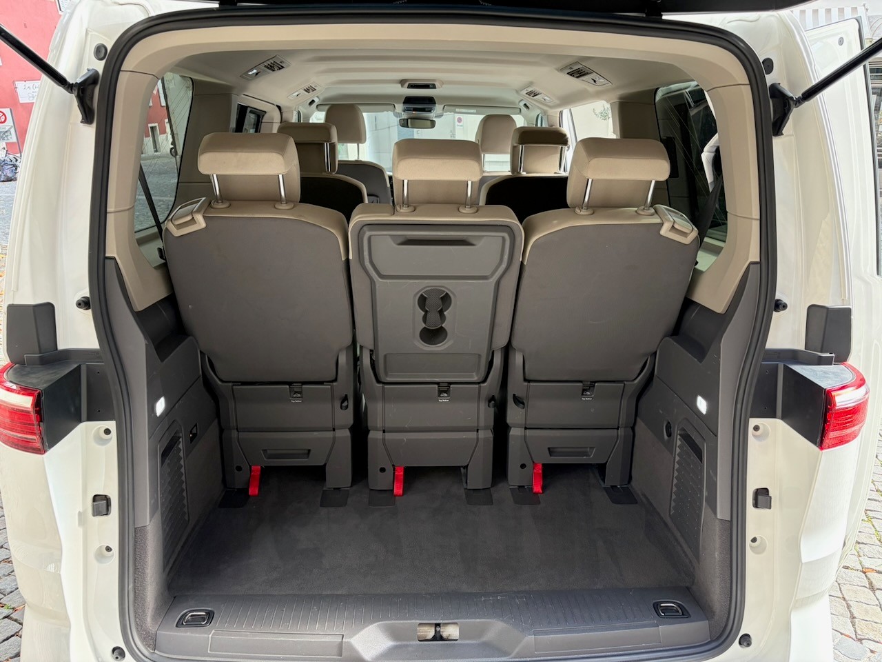 VW Multivan 2.0 TSI Liberty DSG Lang-image-9
